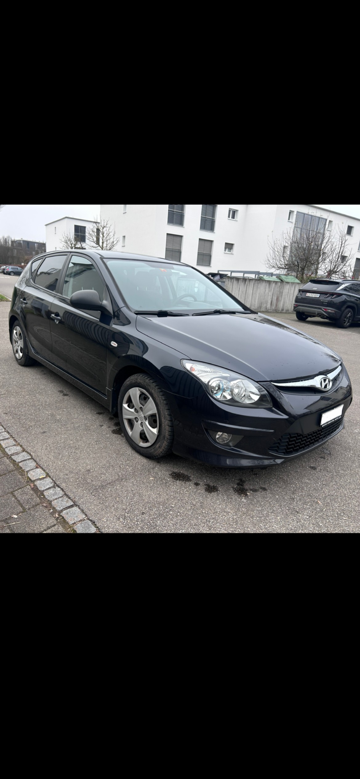 HYUNDAI i30-image-0