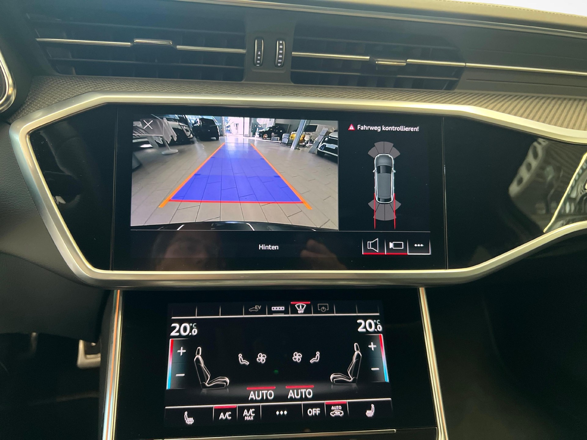 AUDI A6 Avant 2.0 55 TFSI e Sport quattro S-Tronic-image-12