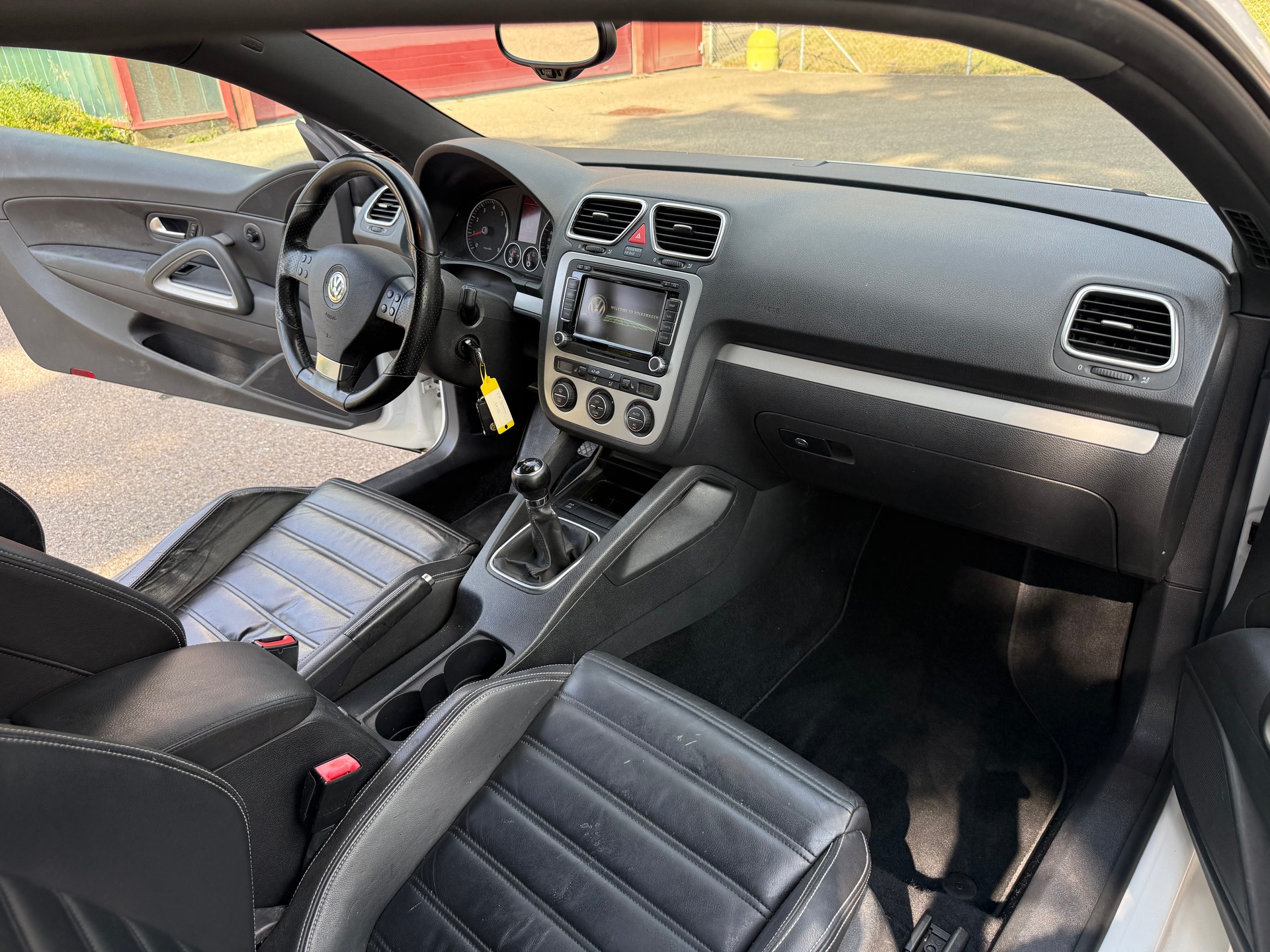 VW Scirocco 2.0 TSI-image-8