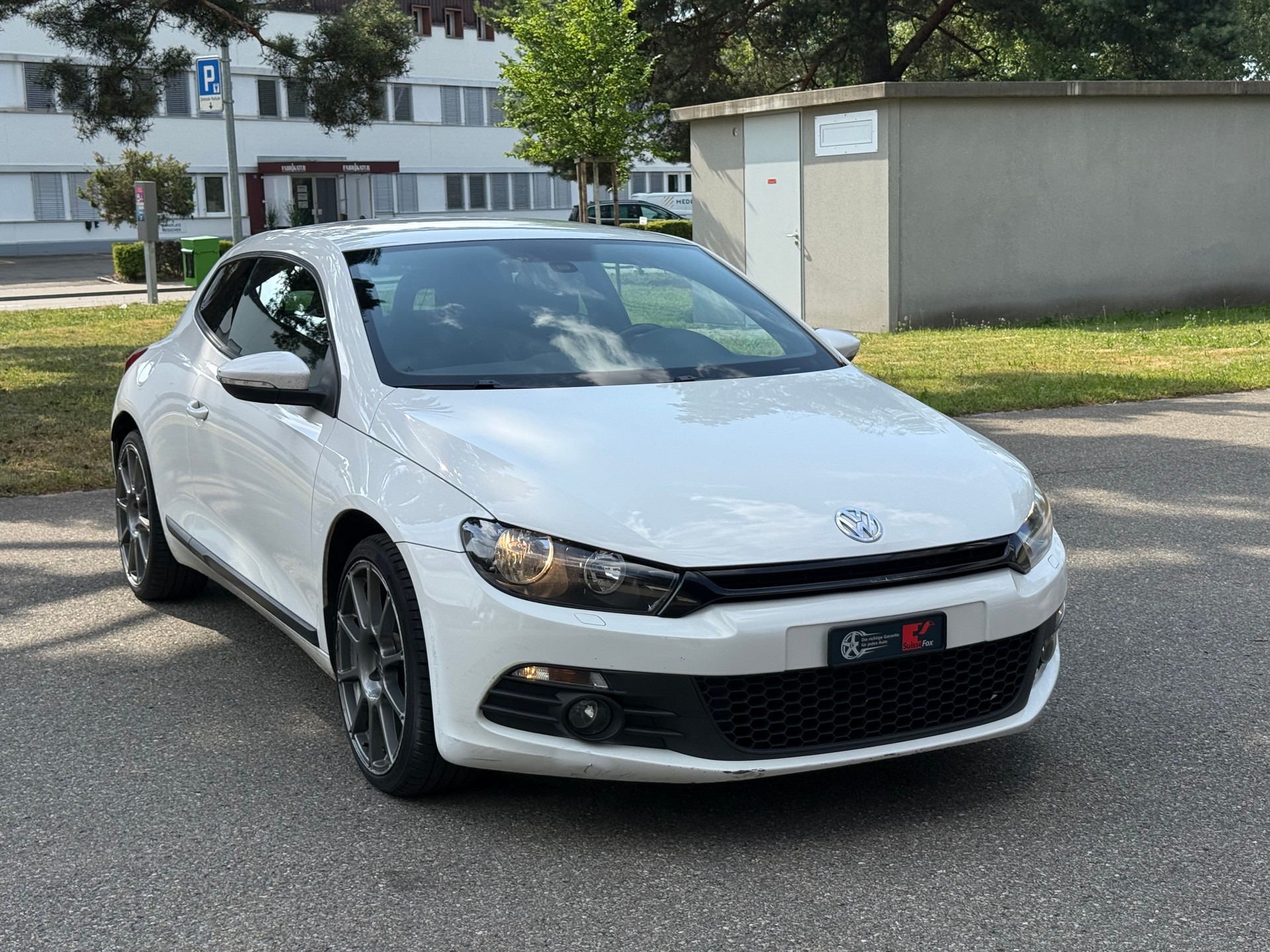 VW Scirocco 2.0 TSI-image-1
