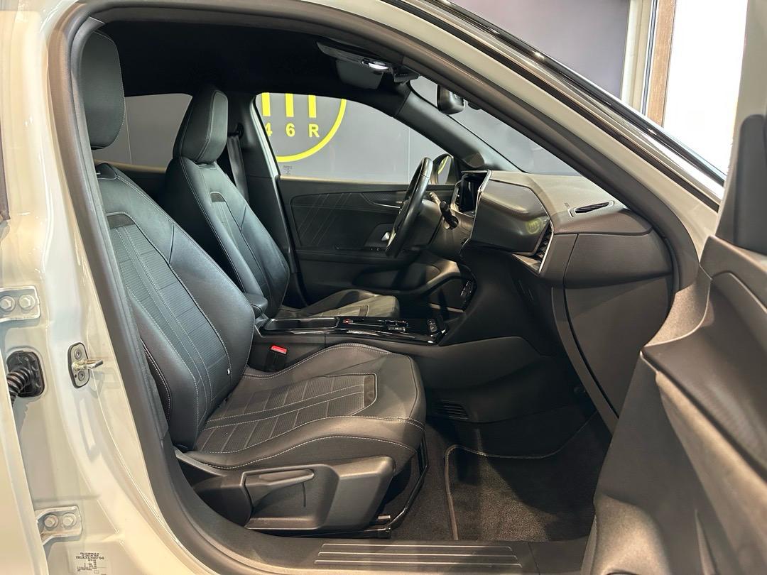 OPEL Mokka e Elegance-image-12