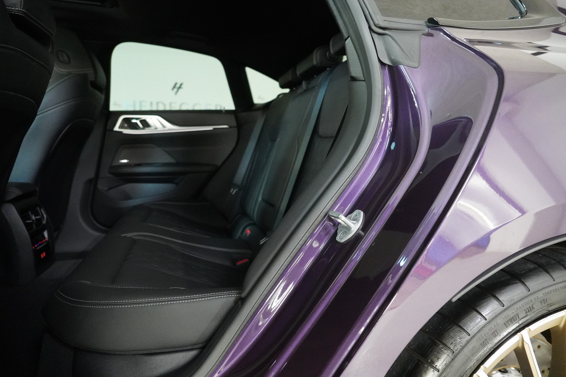 BMW-ALPINA B4 Gran Coupé 3.0 xDrive GT S-Tronic-image-12