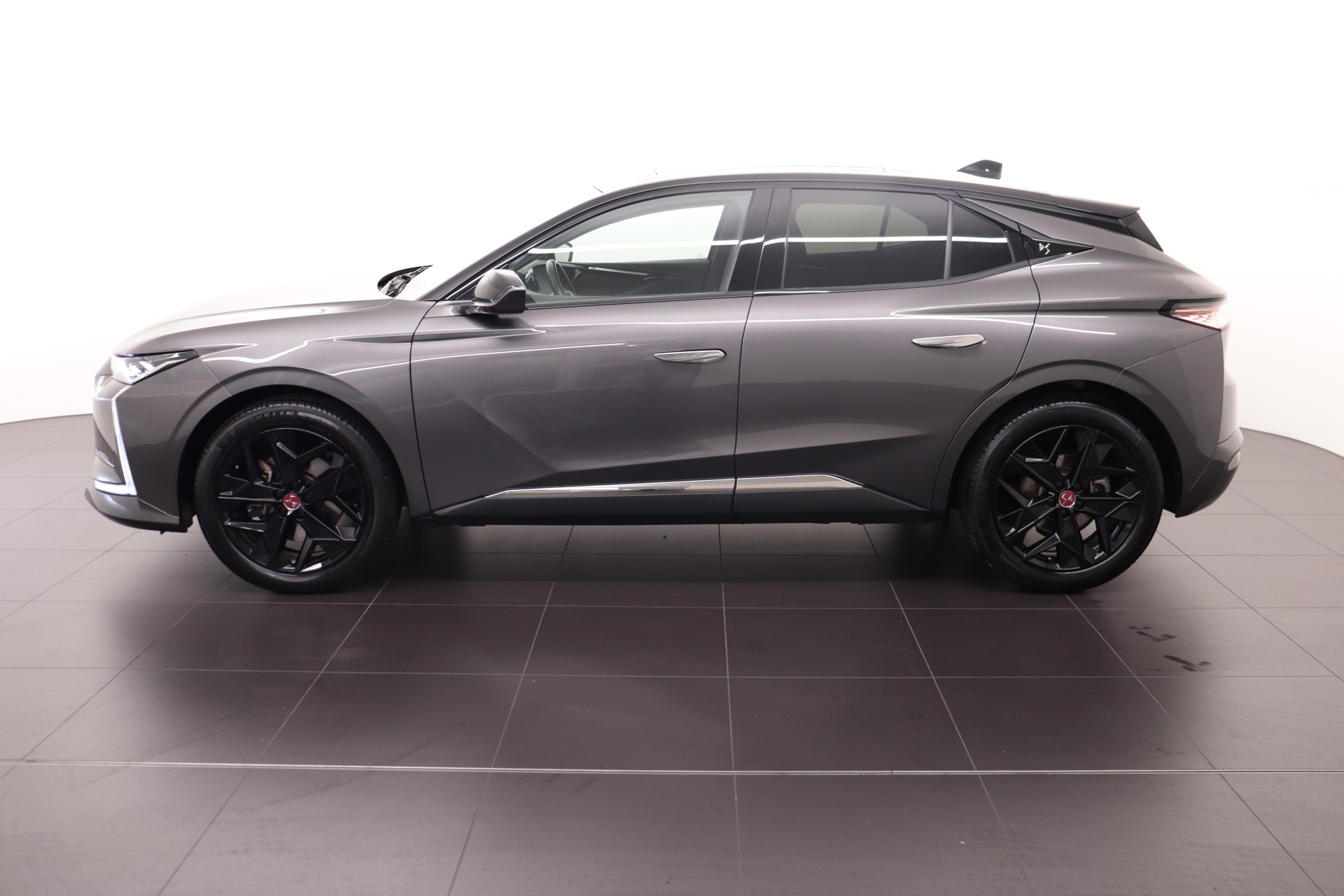DS AUTOMOBILES 4 1.6 PureTech 225 Performance Line+-image-3