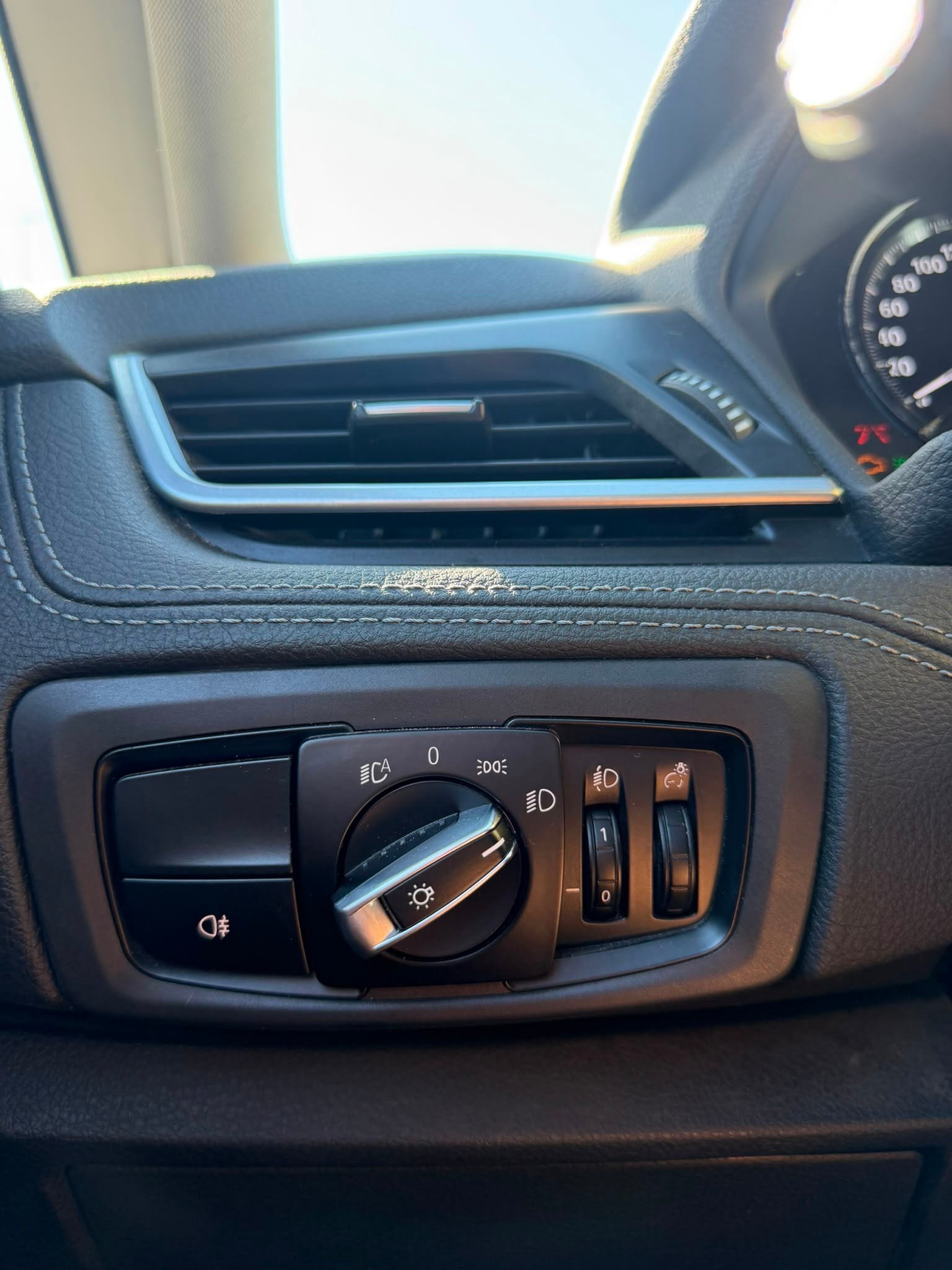 BMW 225xe iPerformance Active Tourer Steptronic Sport Line-image-17