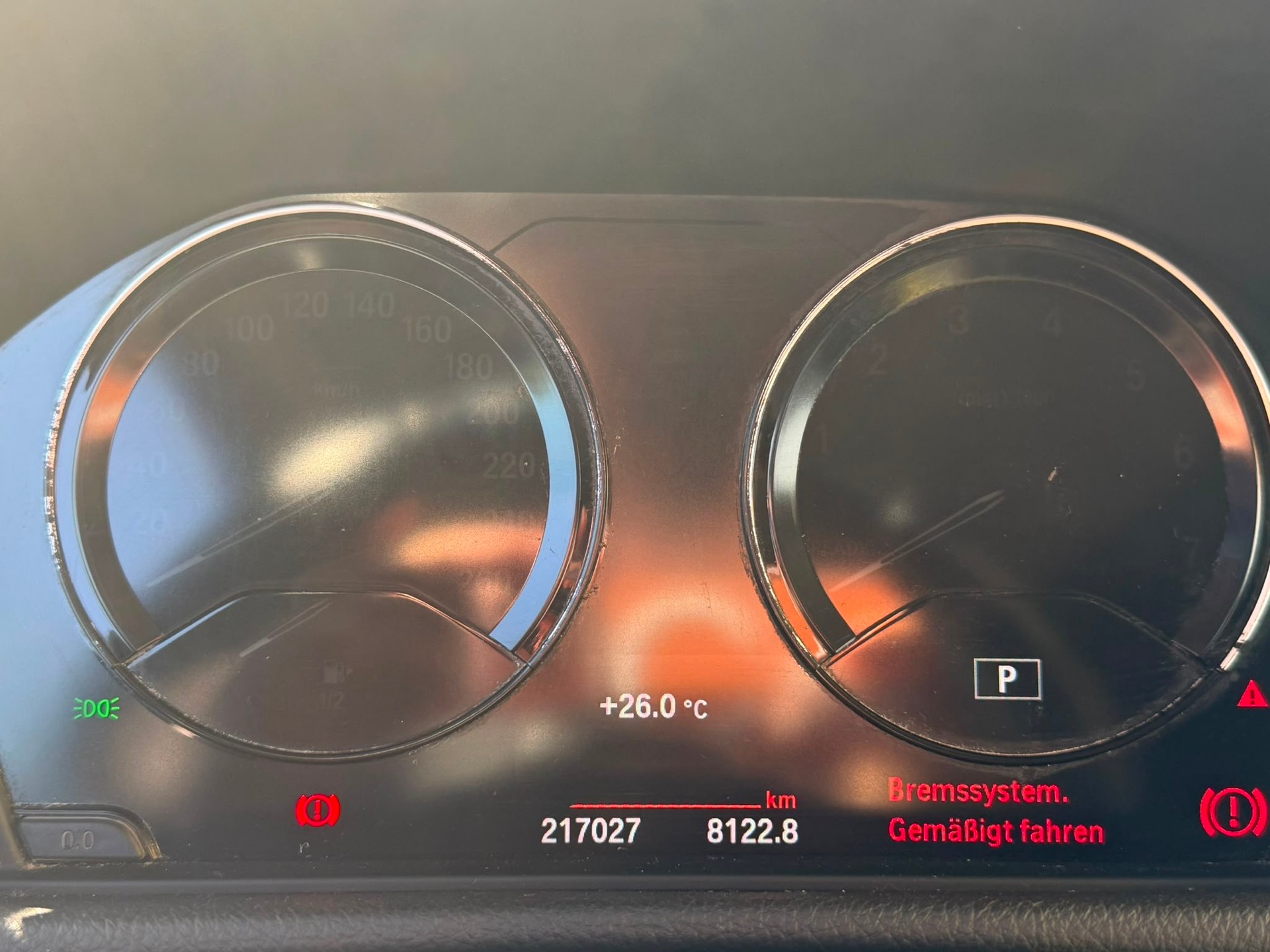 BMW 225xe iPerformance Active Tourer Steptronic Sport Line-image-19