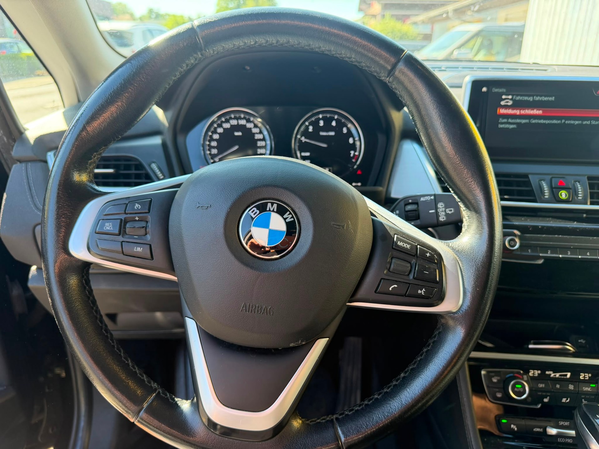 BMW 225xe iPerformance Active Tourer Steptronic Sport Line-image-8