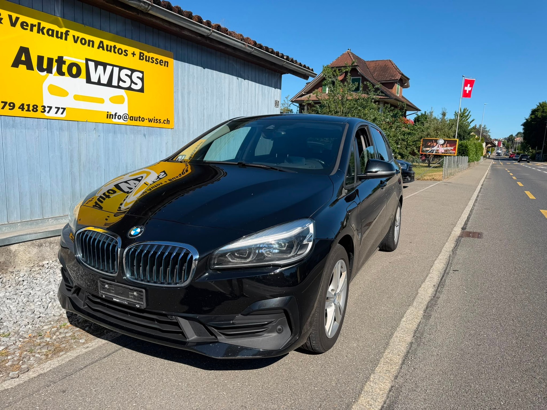 BMW 225xe iPerformance Active Tourer Steptronic Sport Line-image-4