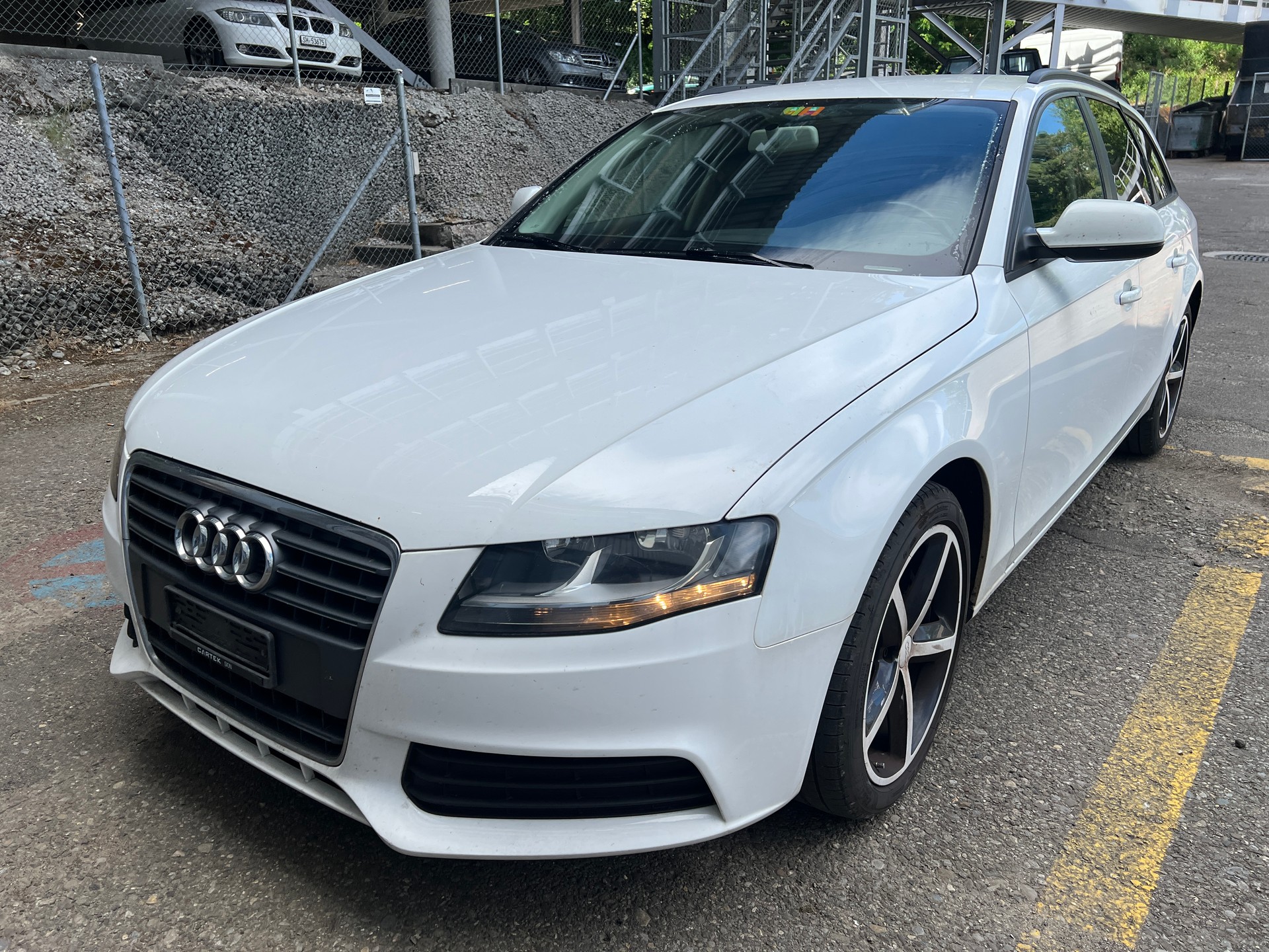 AUDI A4 Avant 2.0 TDI multitronic-image-1