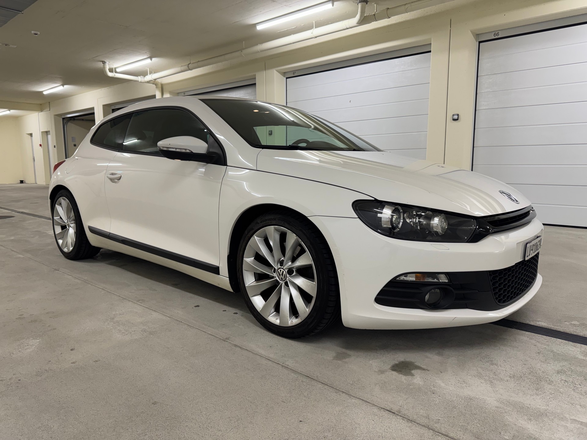 VW Scirocco 2.0 TSI DSG-image-9