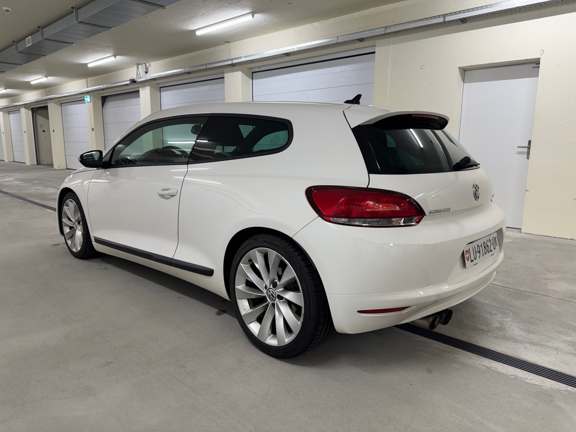 VW Scirocco 2.0 TSI DSG-image-4
