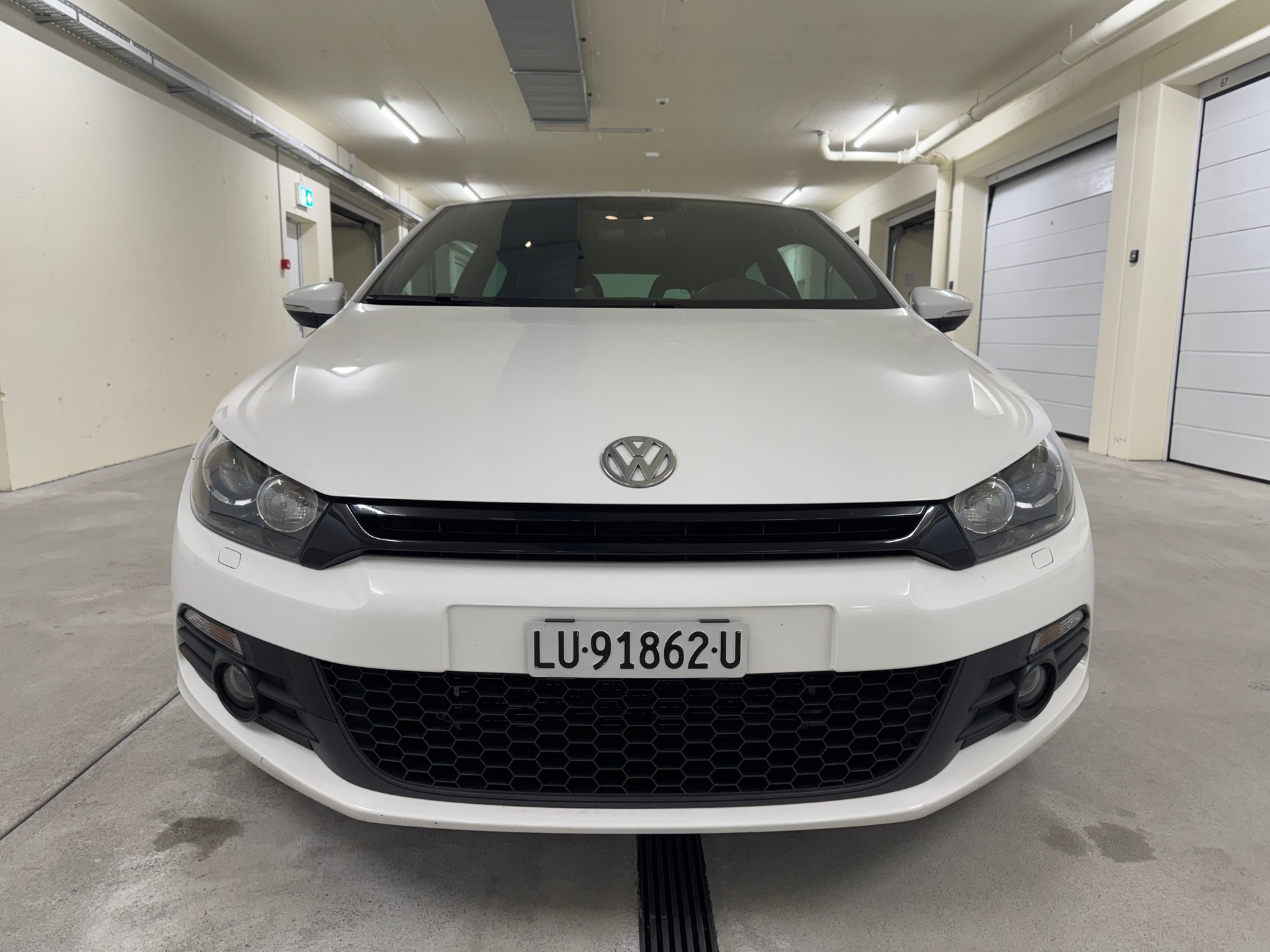 VW Scirocco 2.0 TSI DSG-image-10