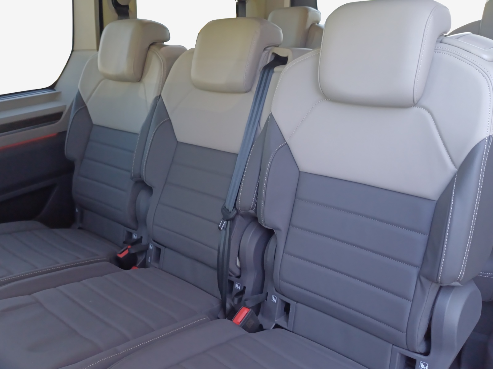 VW Multivan 1.4 eHybrid Style Liberty DSG-image-12