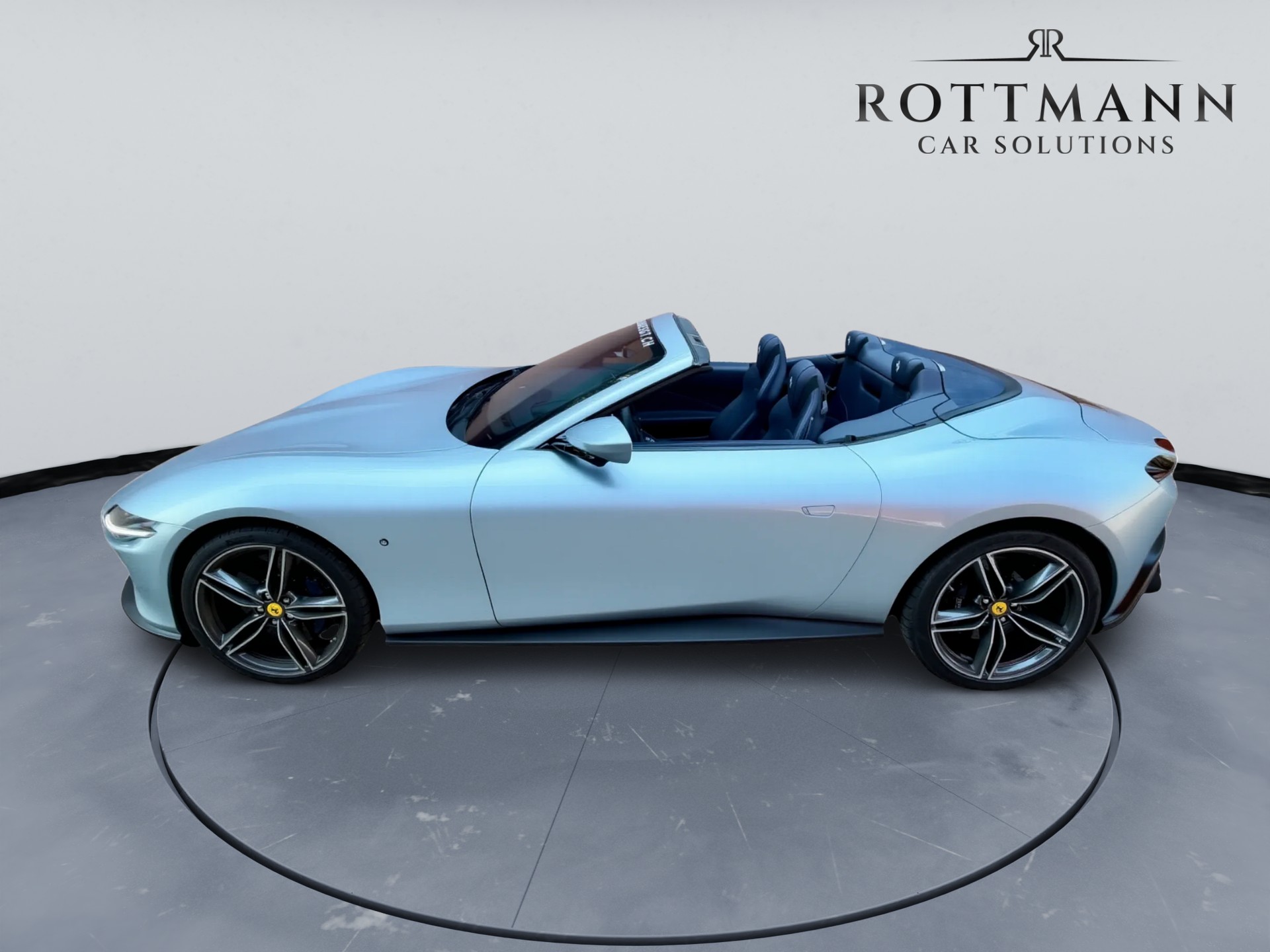 FERRARI Roma Spider 3.9 V8 T Atelier Grigio Alloy-image-1