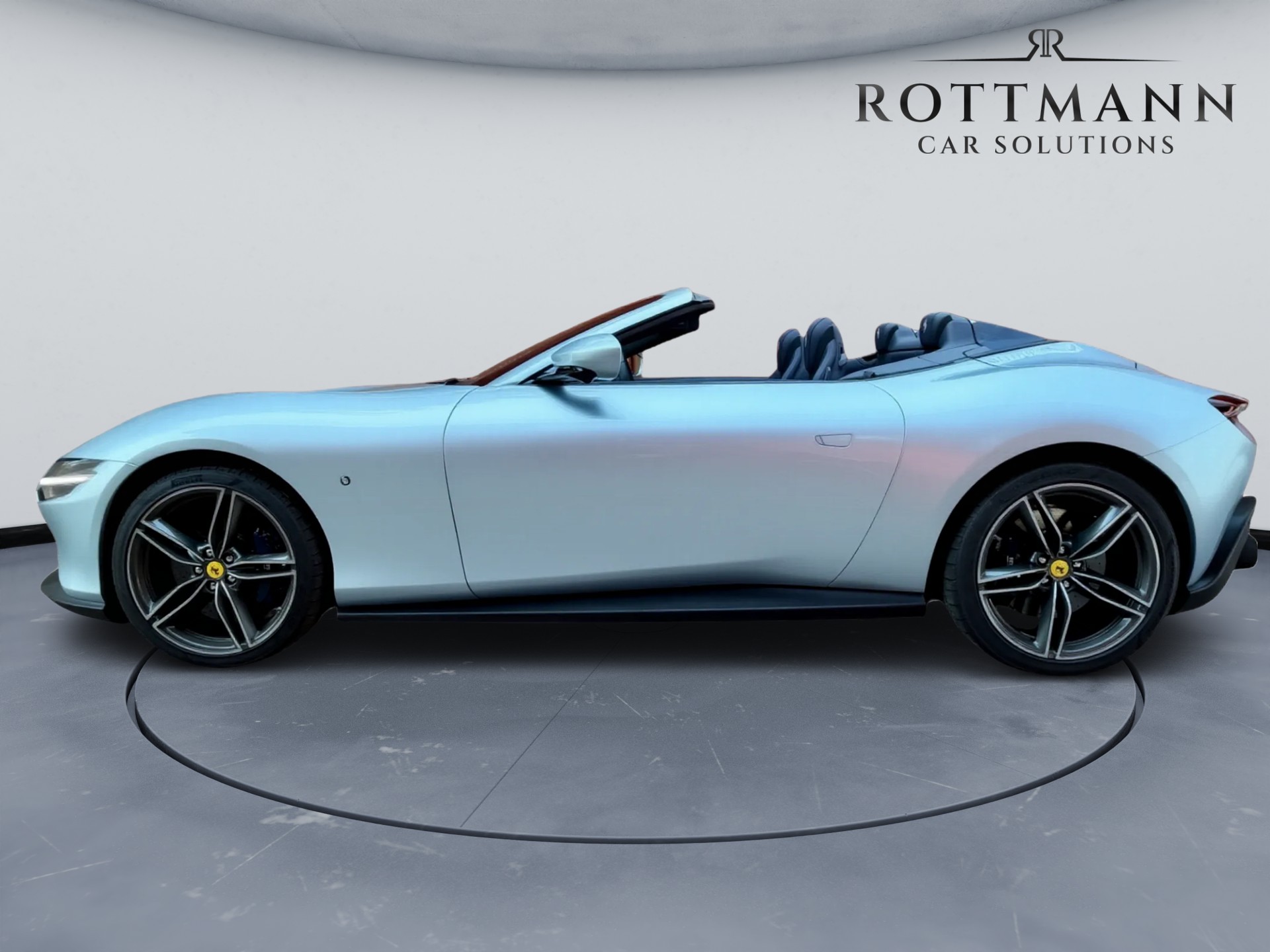FERRARI Roma Spider 3.9 V8 T Atelier Grigio Alloy-image-0