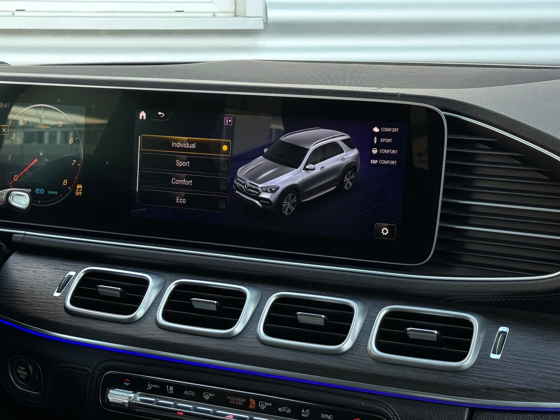 MERCEDES-BENZ GLE 450 4Matic AMG Line 9G-Tronic-image-20