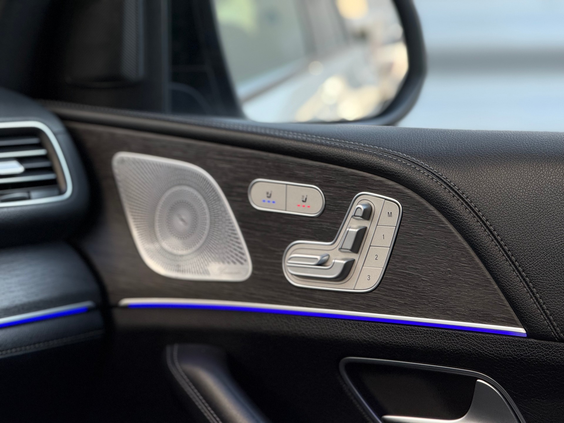 MERCEDES-BENZ GLE 450 4Matic AMG Line 9G-Tronic-image-15