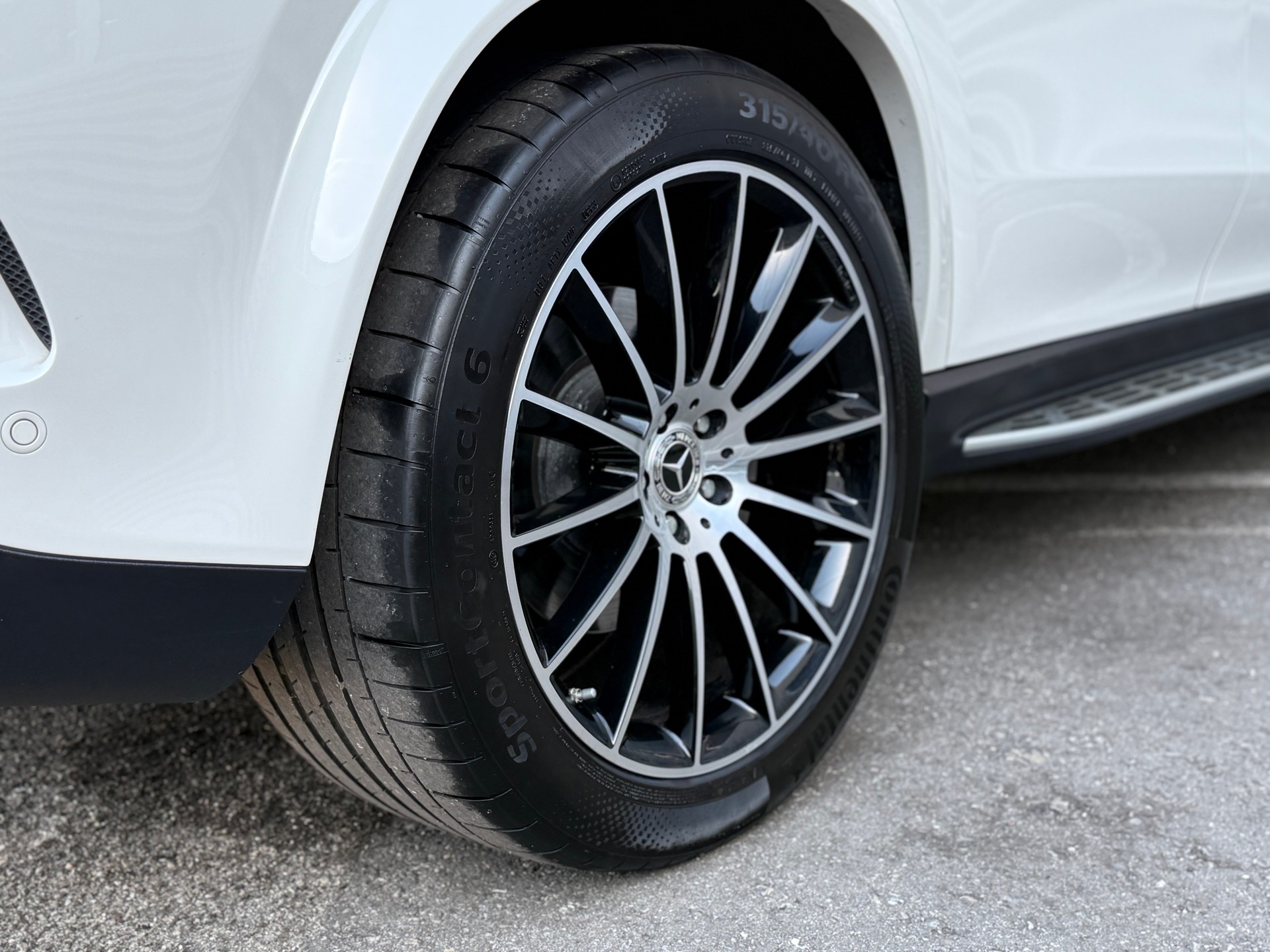MERCEDES-BENZ GLE 450 4Matic AMG Line 9G-Tronic-image-32