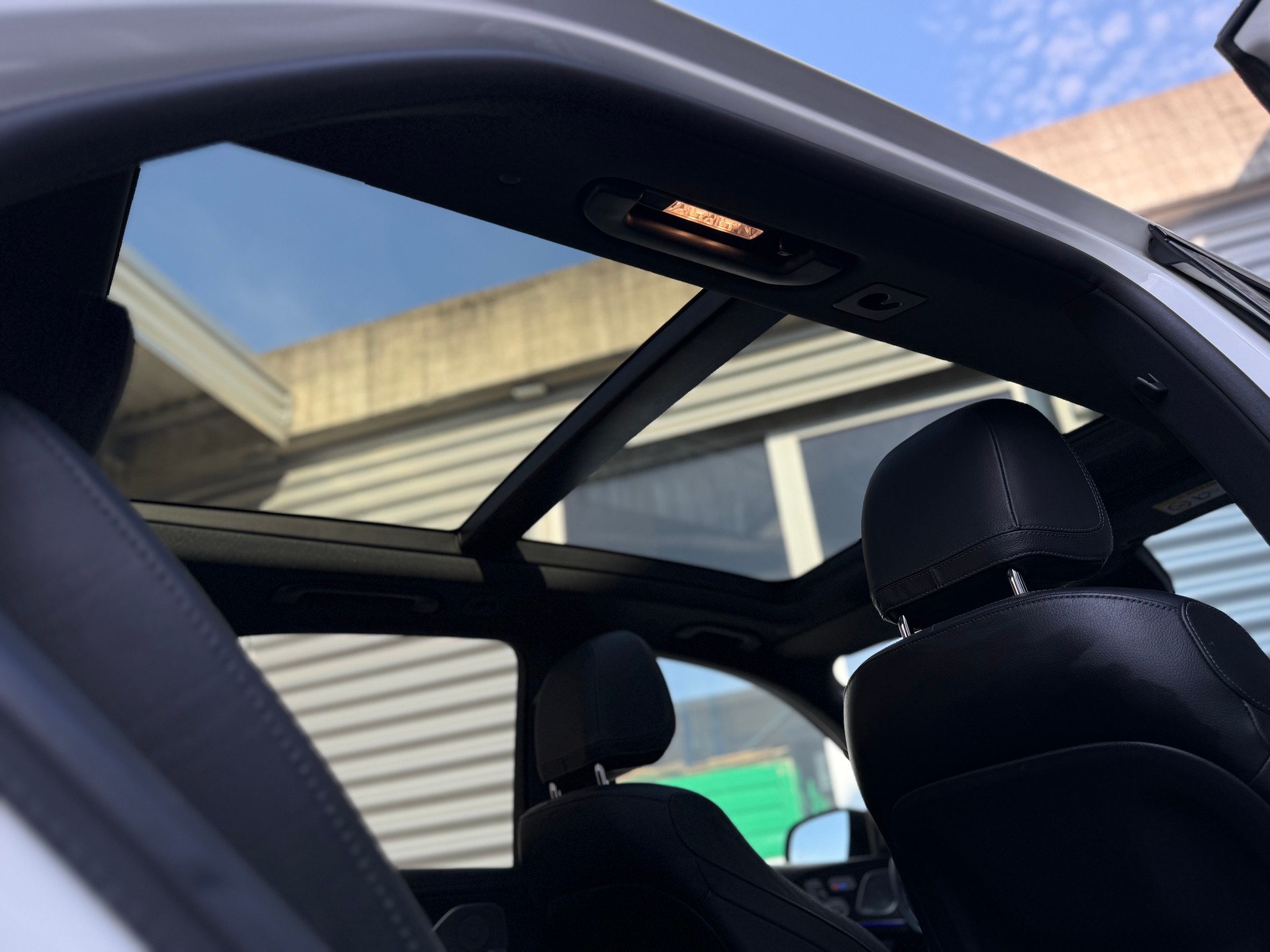 MERCEDES-BENZ GLE 450 4Matic AMG Line 9G-Tronic-image-28