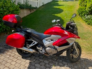 HONDA VFR 800 XA Crossrunner