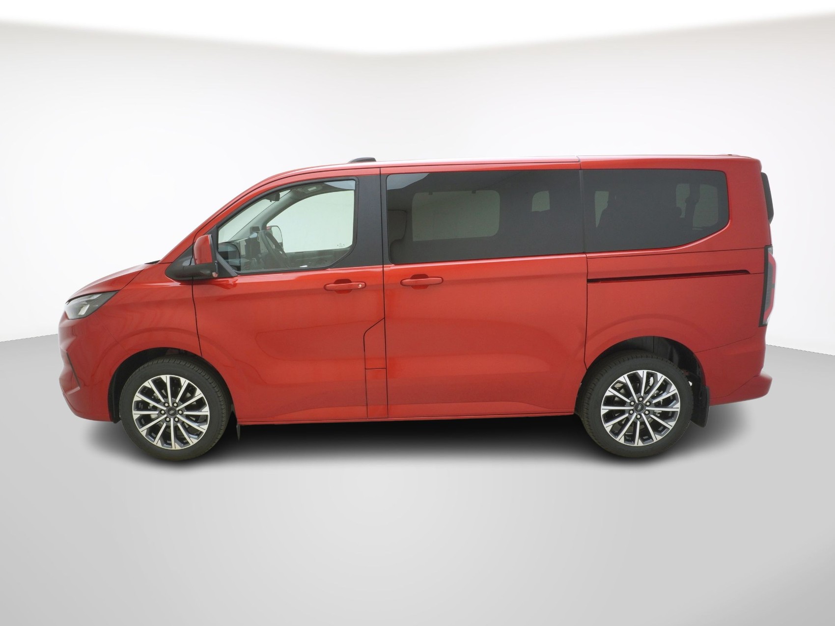 FORD Tourneo Custom 320 L1 2.0 TDCI 4x4 Titanium X-image-1