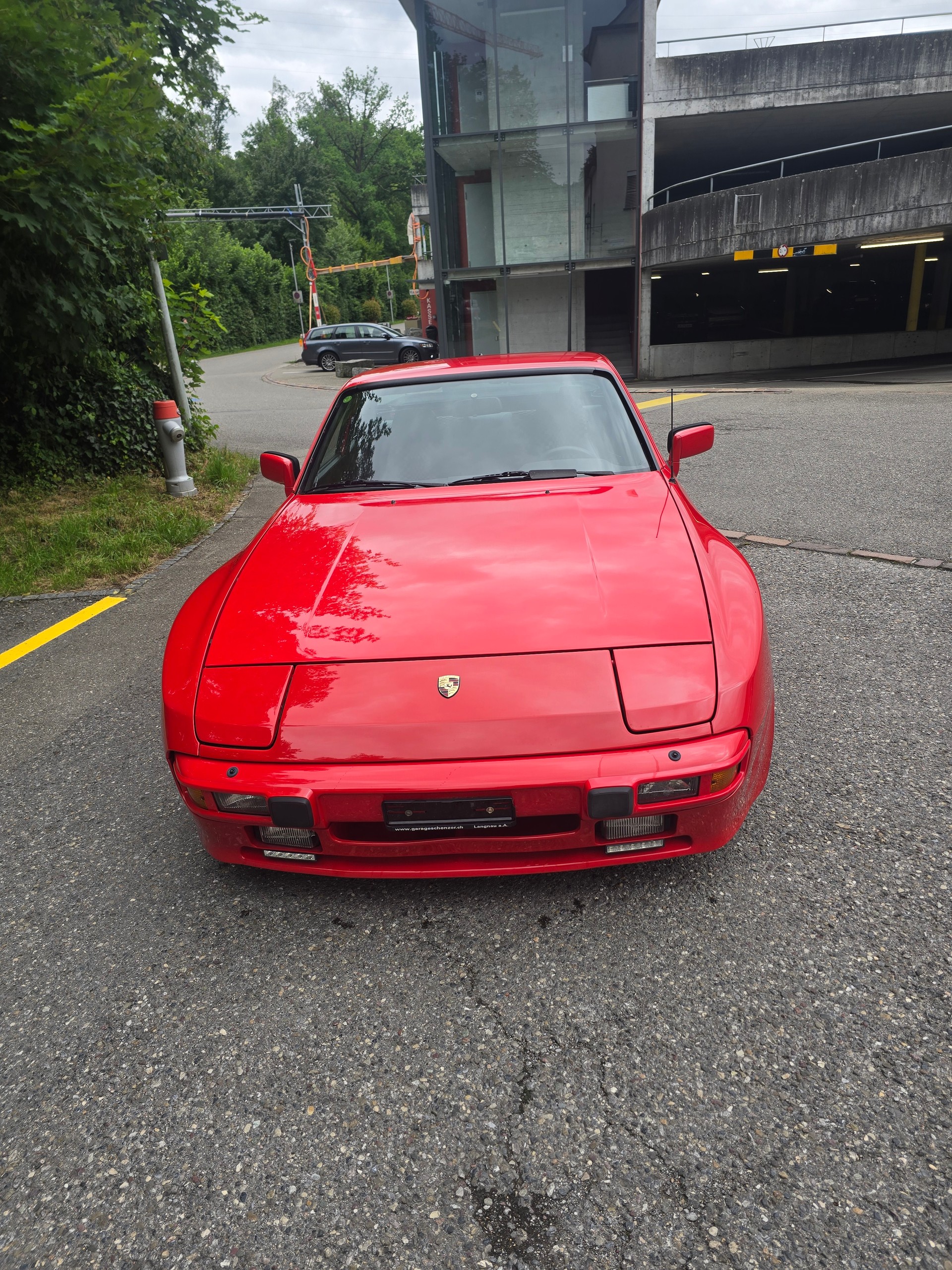 PORSCHE 944-image-0