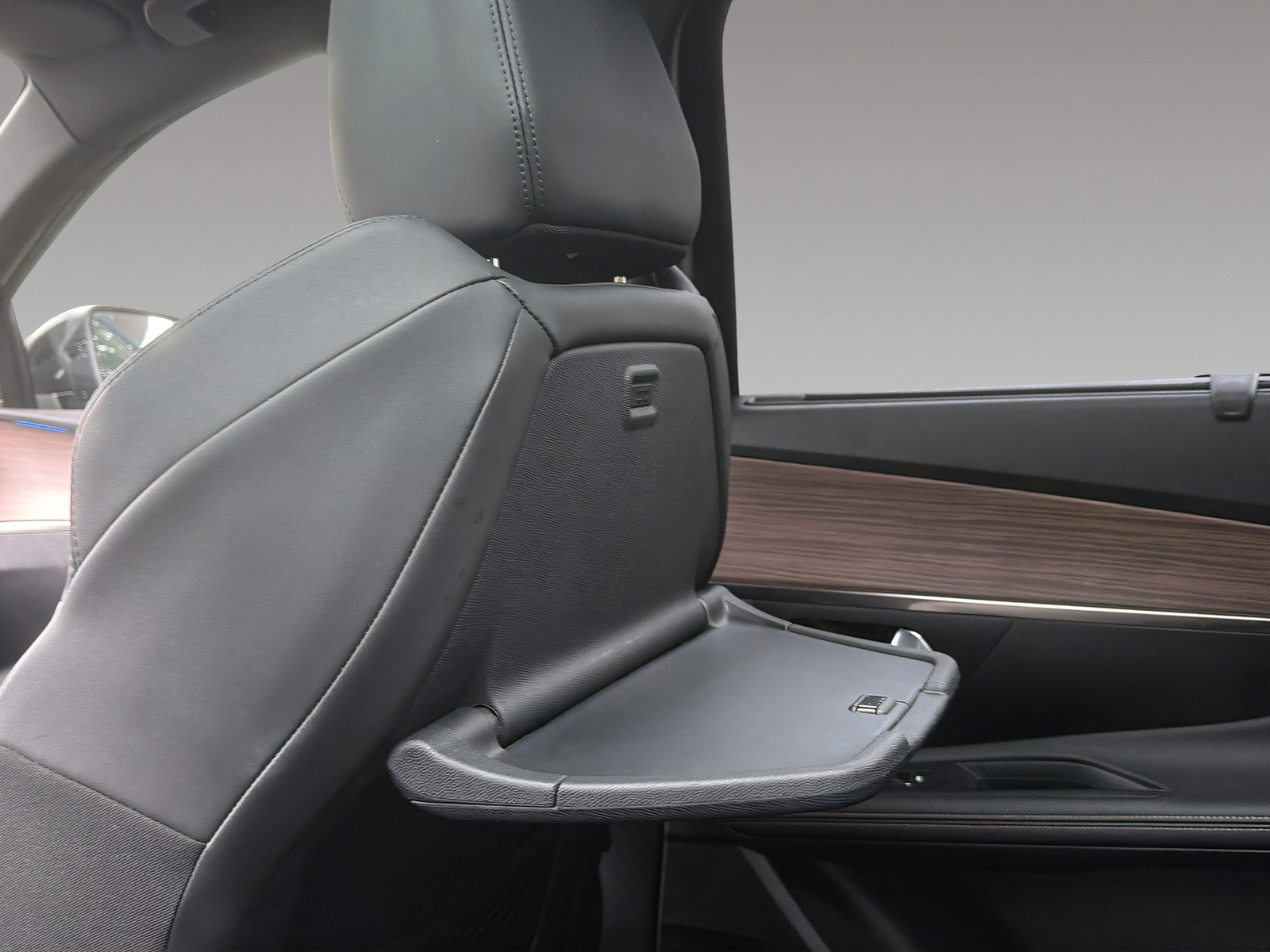 PEUGEOT 5008 1.6 PureTech GT Pack-image-15