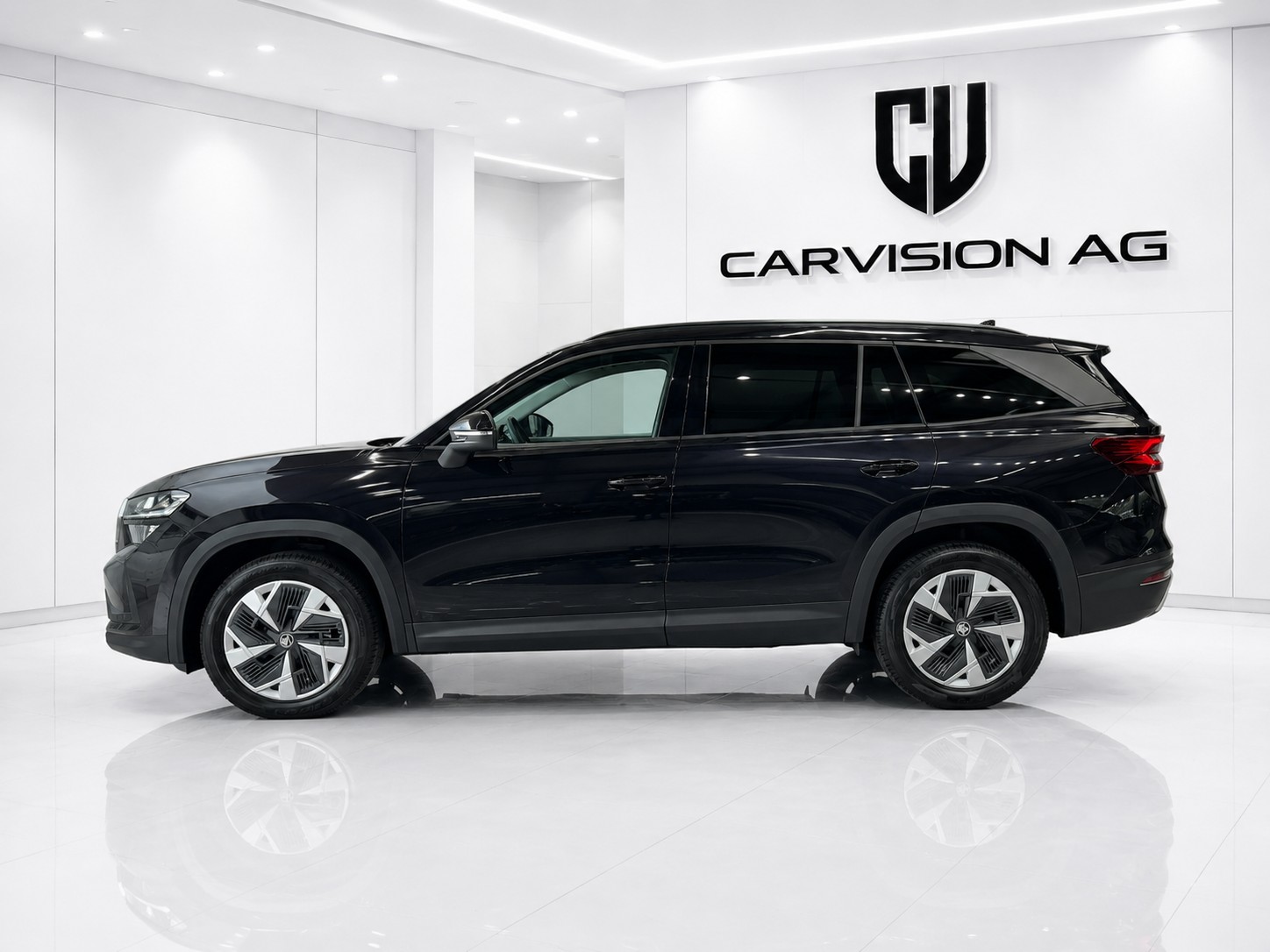 SKODA Kodiaq 2.0 TDI Selection 4x4 * 7-Plätzer * Anhängerkupplung * Garantie *-image-3