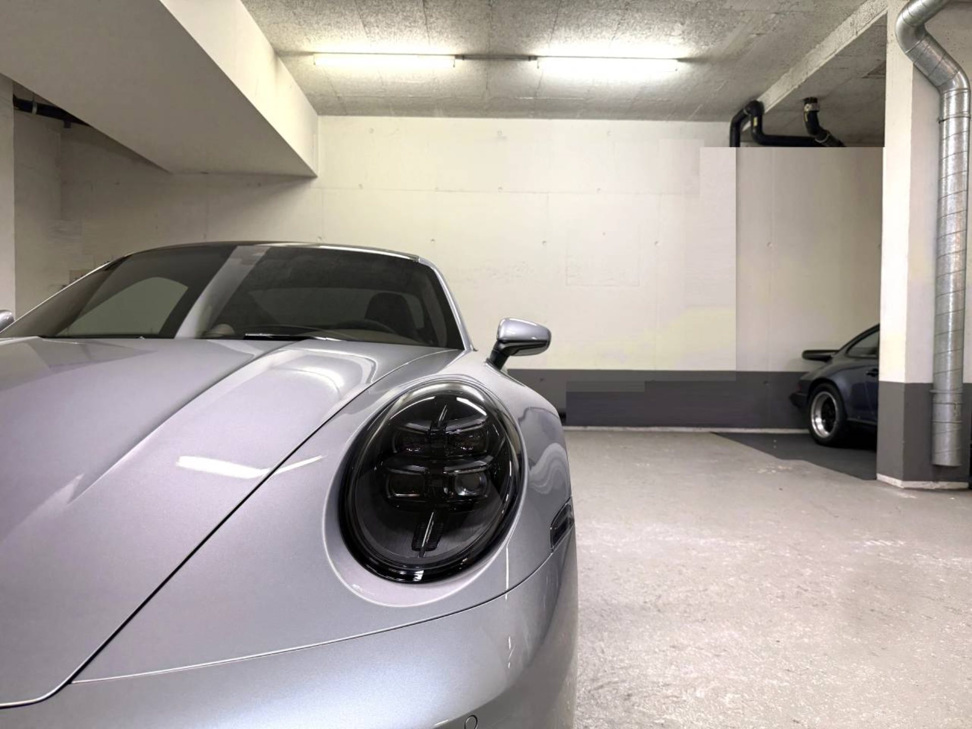 PORSCHE 911 Carrera GTS-image-19