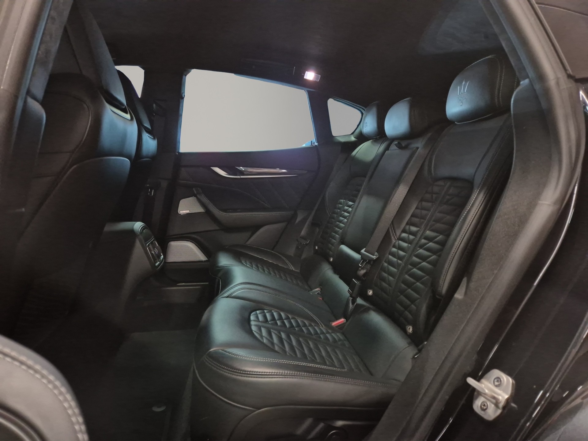 MASERATI Levante 3.8 V8 Trofeo Q4 Automatica-image-14