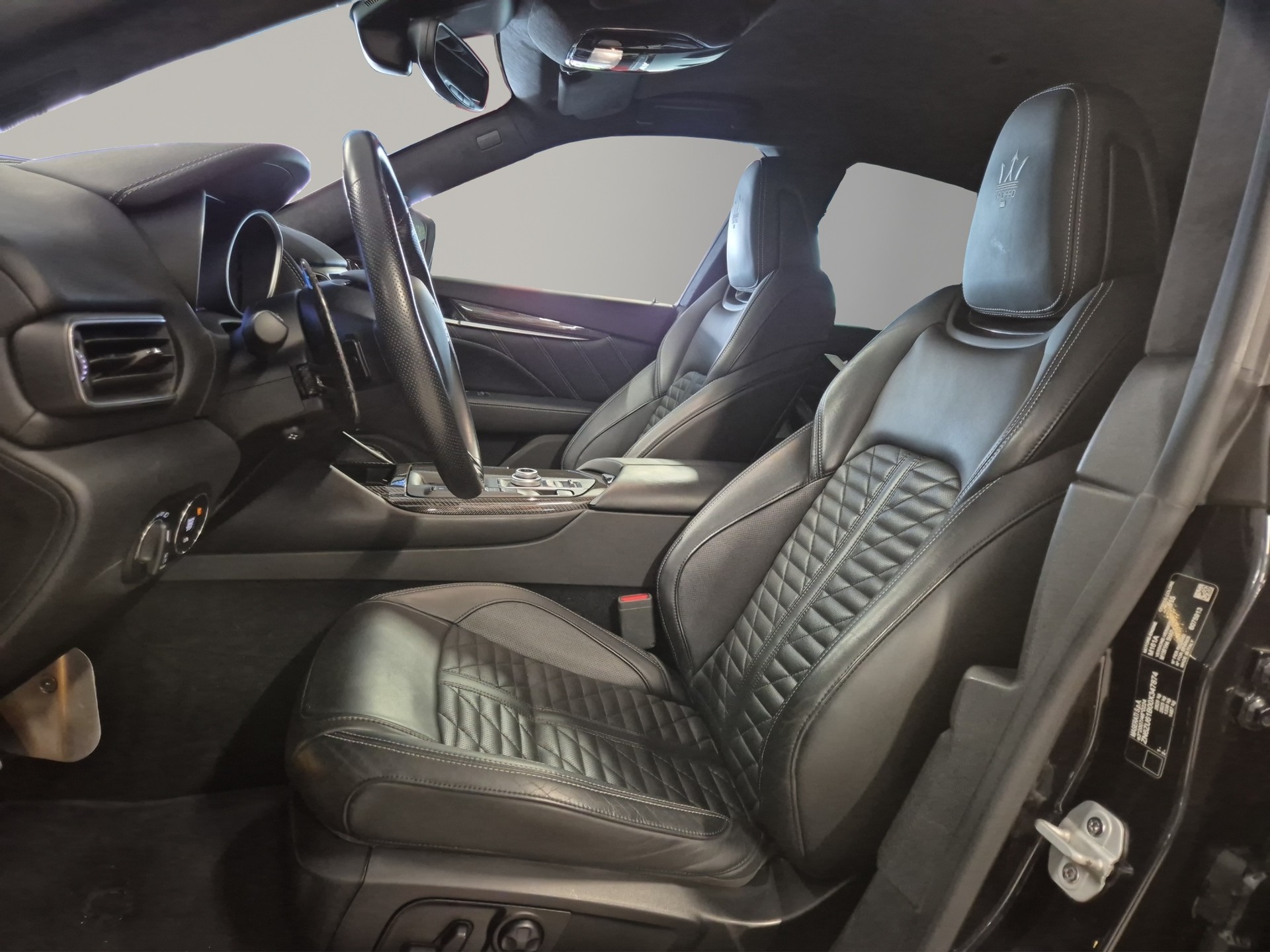 MASERATI Levante 3.8 V8 Trofeo Q4 Automatica-image-8