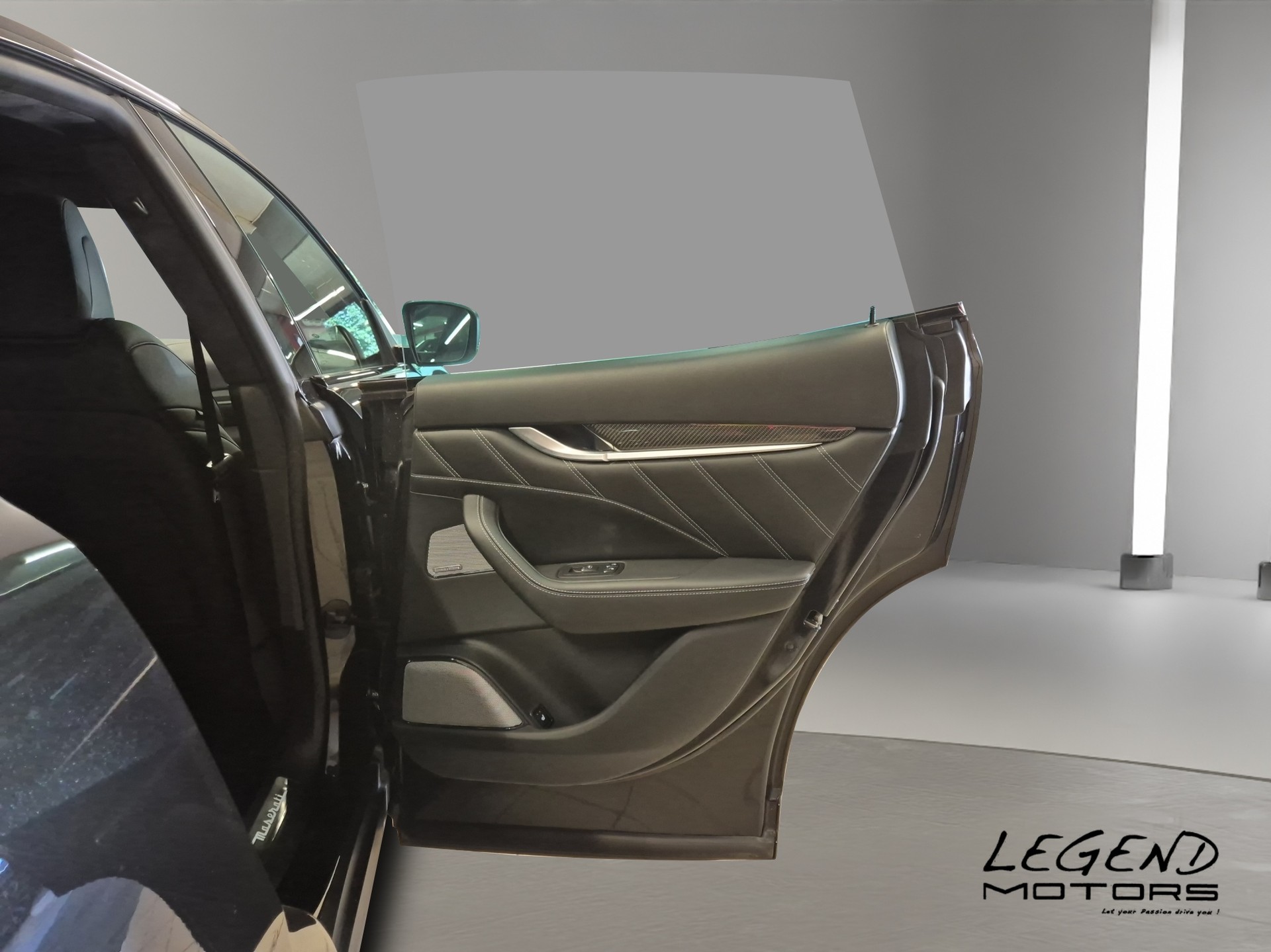 MASERATI Levante 3.8 V8 Trofeo Q4 Automatica-image-12