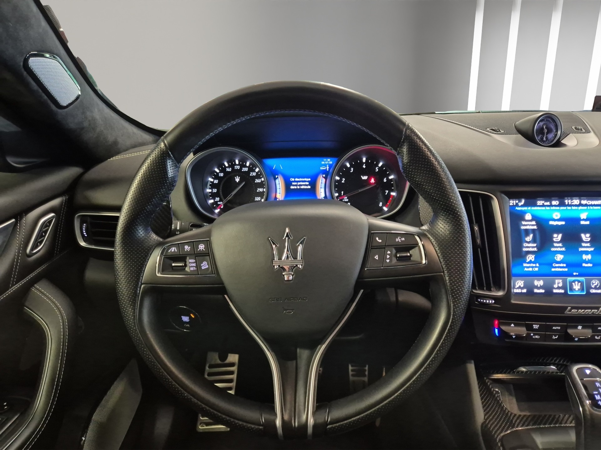 MASERATI Levante 3.8 V8 Trofeo Q4 Automatica-image-9