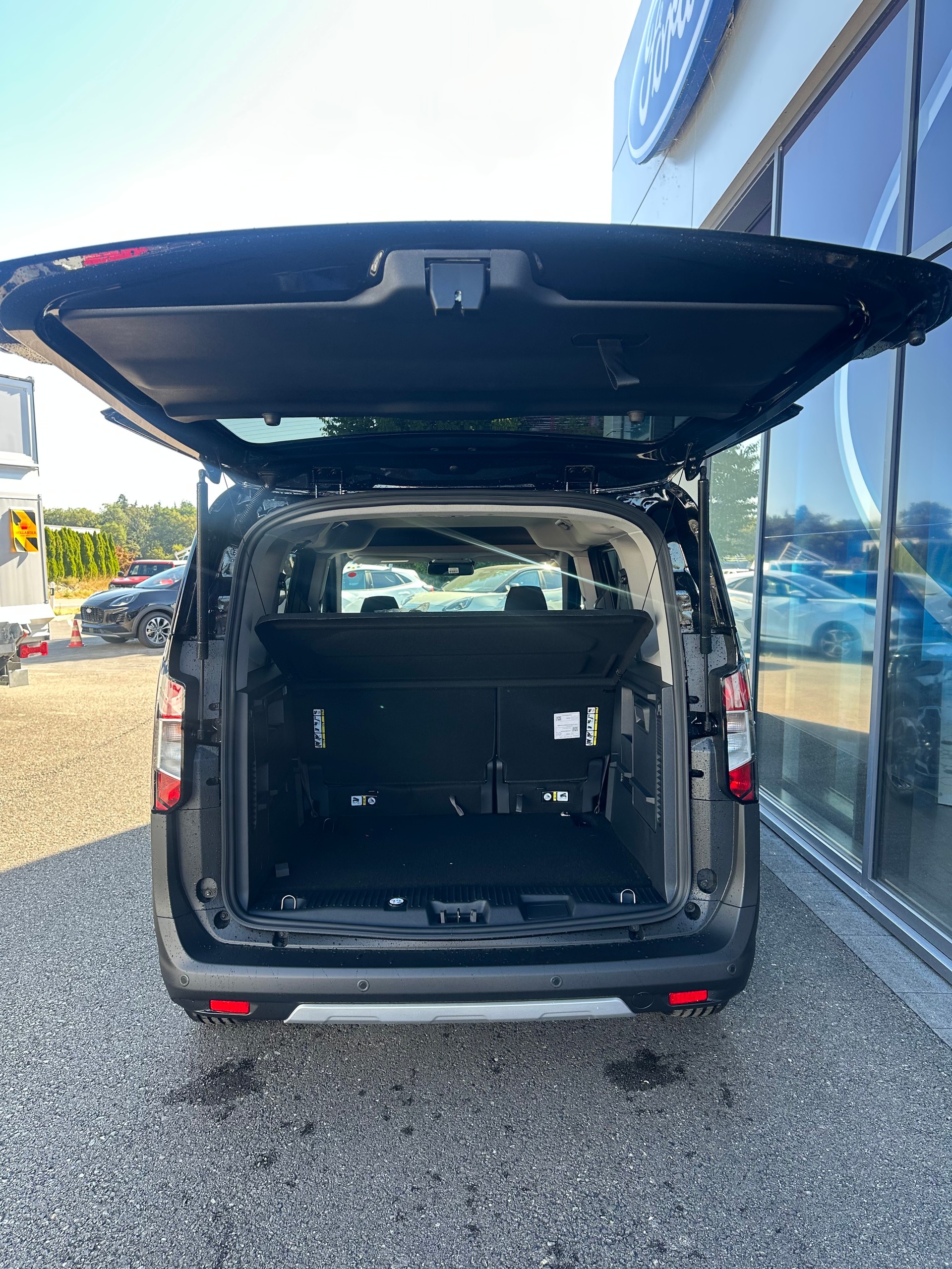 FORD TOURNEO COURIERier 1.0 EcoBoost A Active/125CV/Aut.-image-6