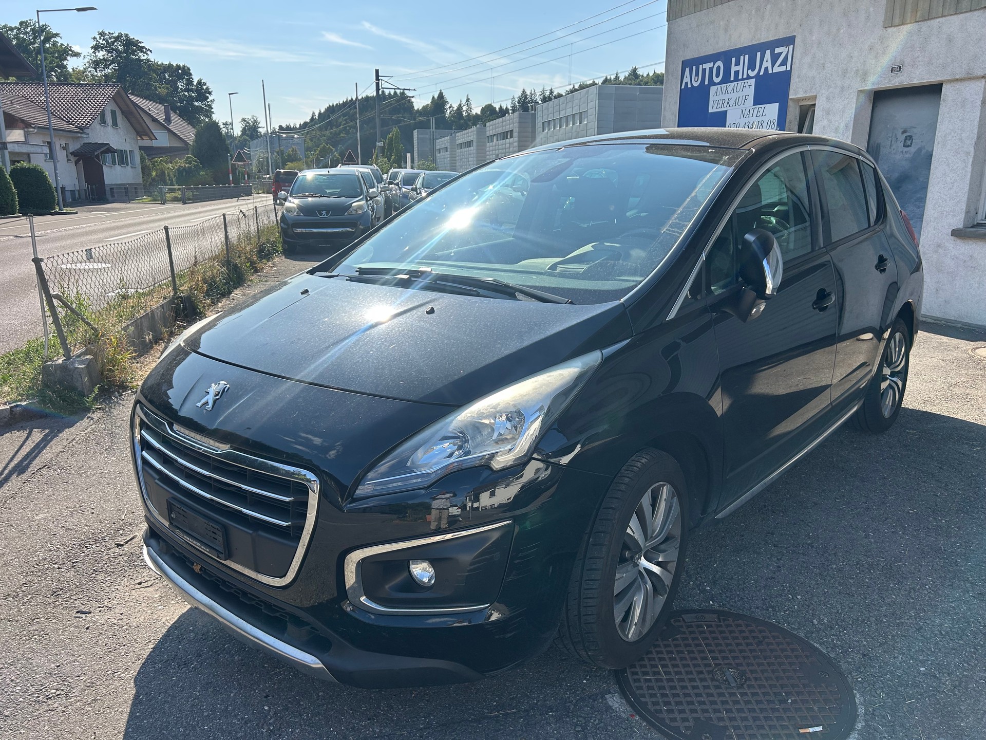 PEUGEOT 3008 1.6 16V T Allure-image-2