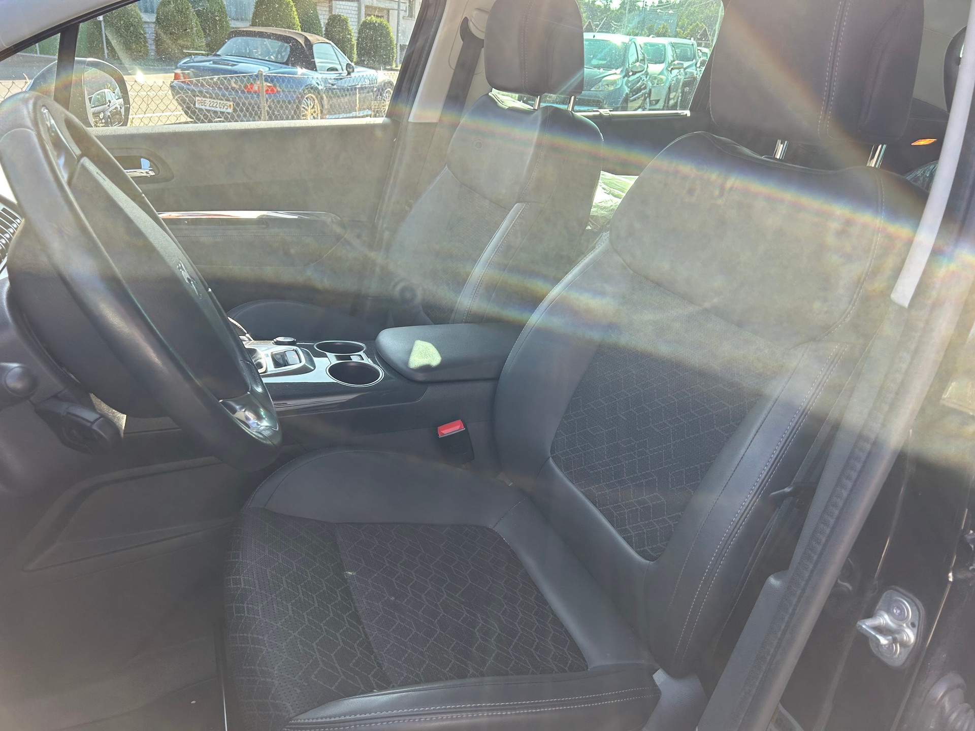 PEUGEOT 3008 1.6 16V T Allure-image-8