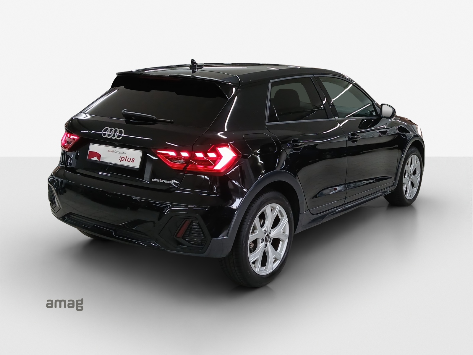 AUDI A1 allstreet 30 TFSI Attraction S-tronic-image-4