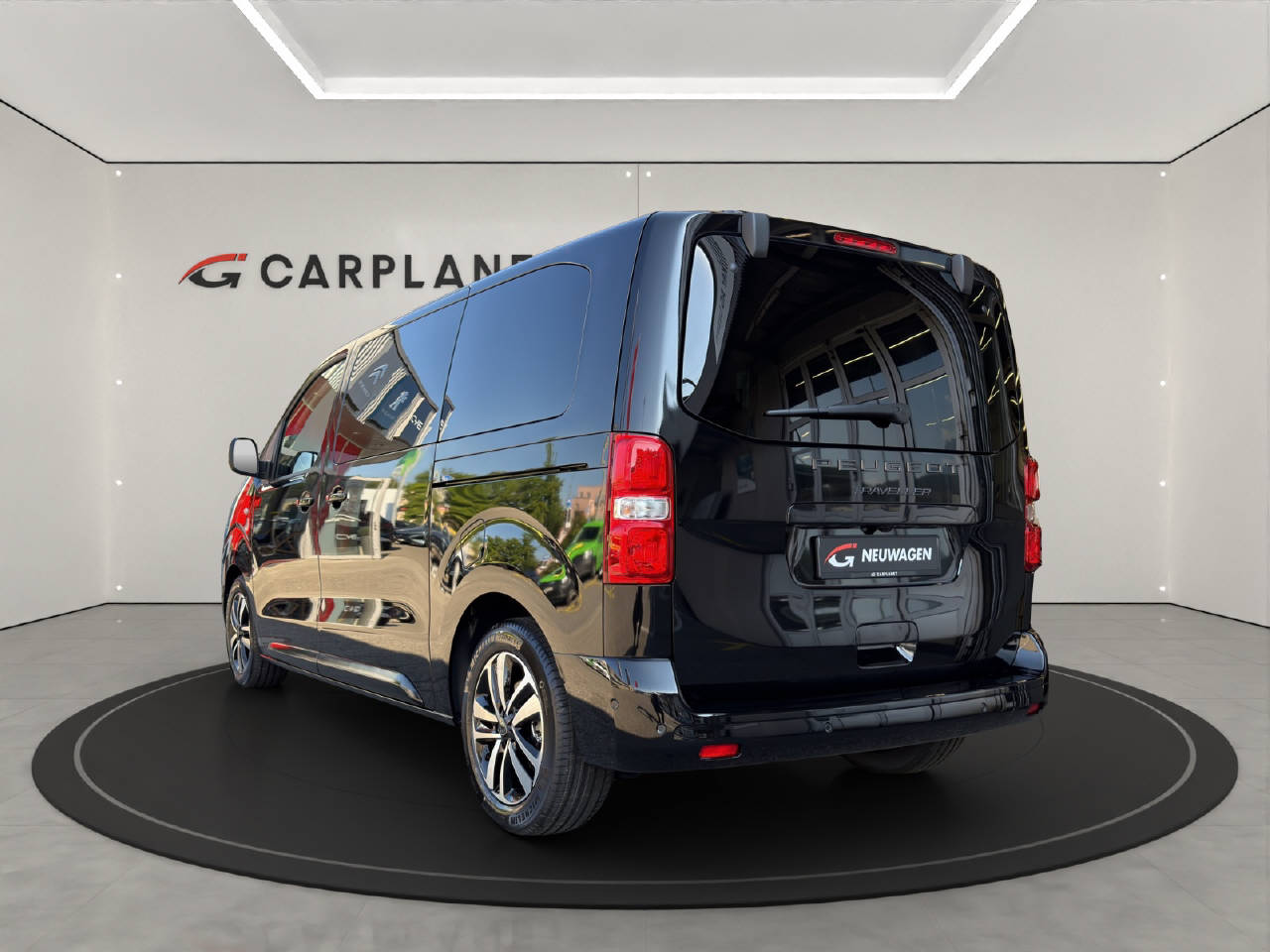PEUGEOT Traveller Standard 2.2 BlueHDi-image-2