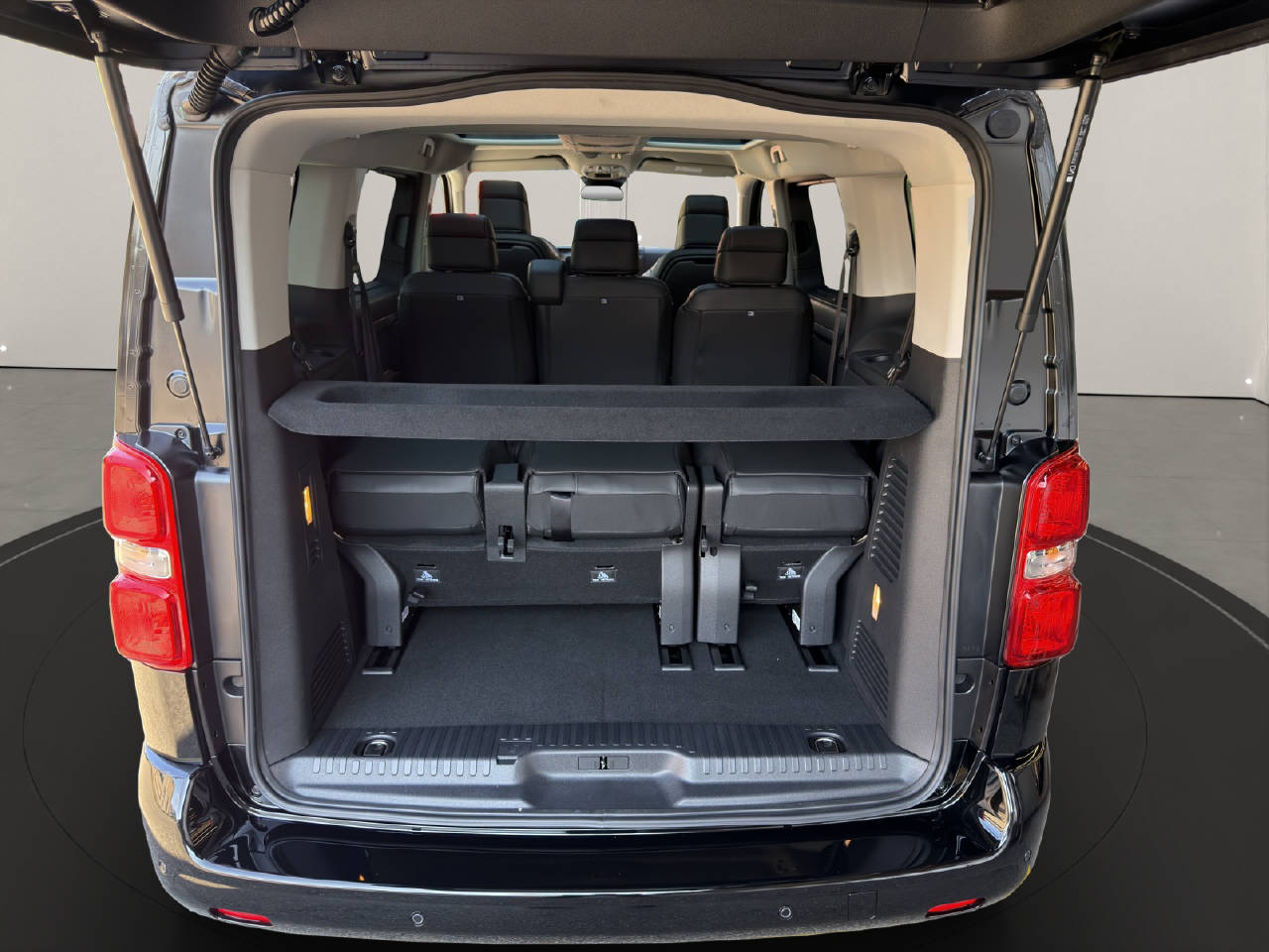 PEUGEOT Traveller Standard 2.2 BlueHDi-image-13