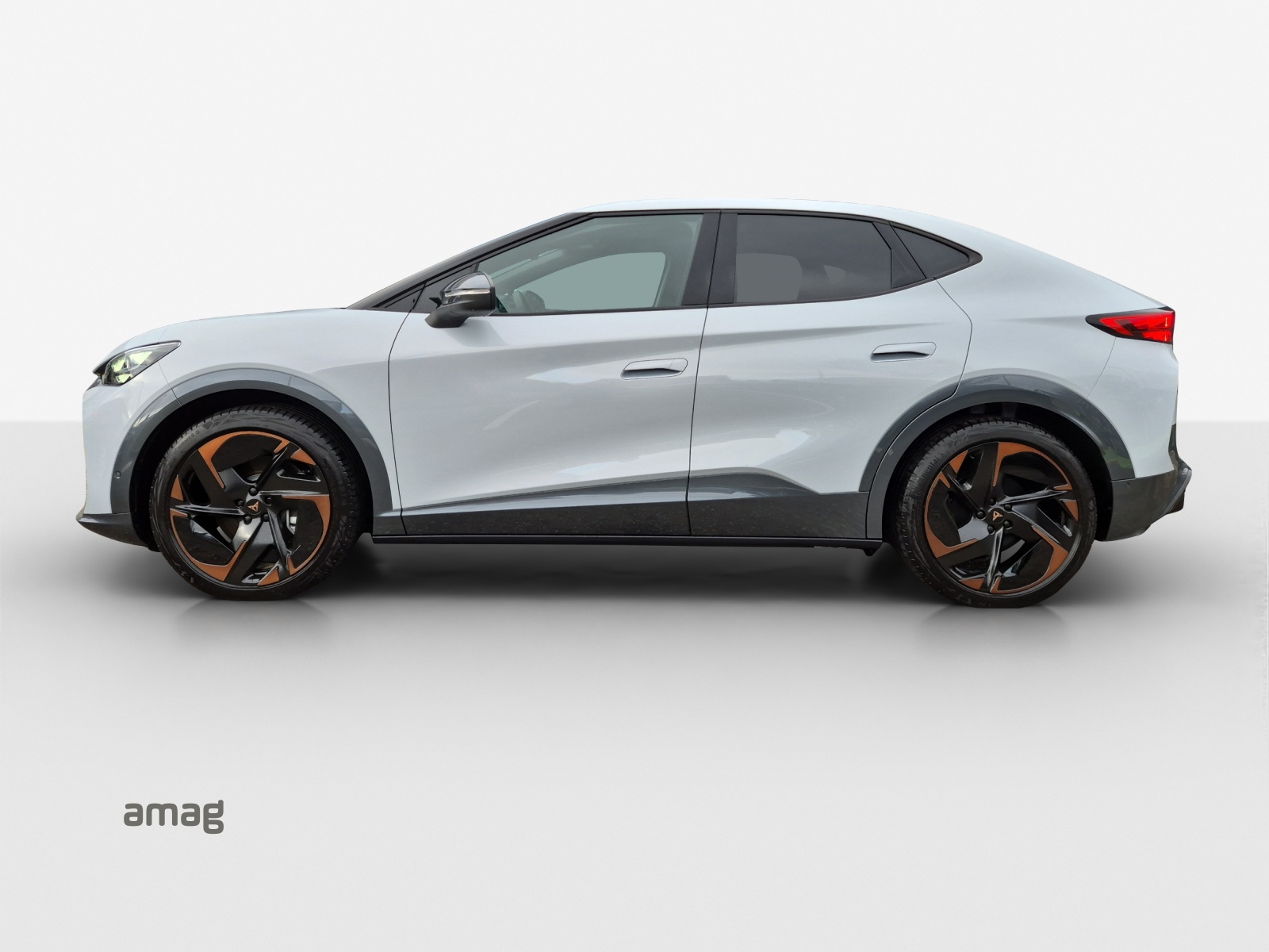 CUPRA Tavascan Type 9 77 kWh Adrenaline-image-1