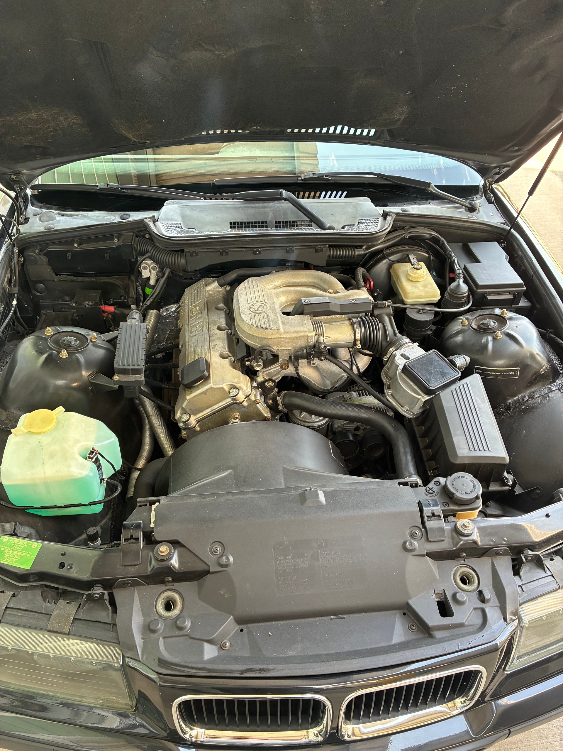 BMW 318i Cabrio-image-8