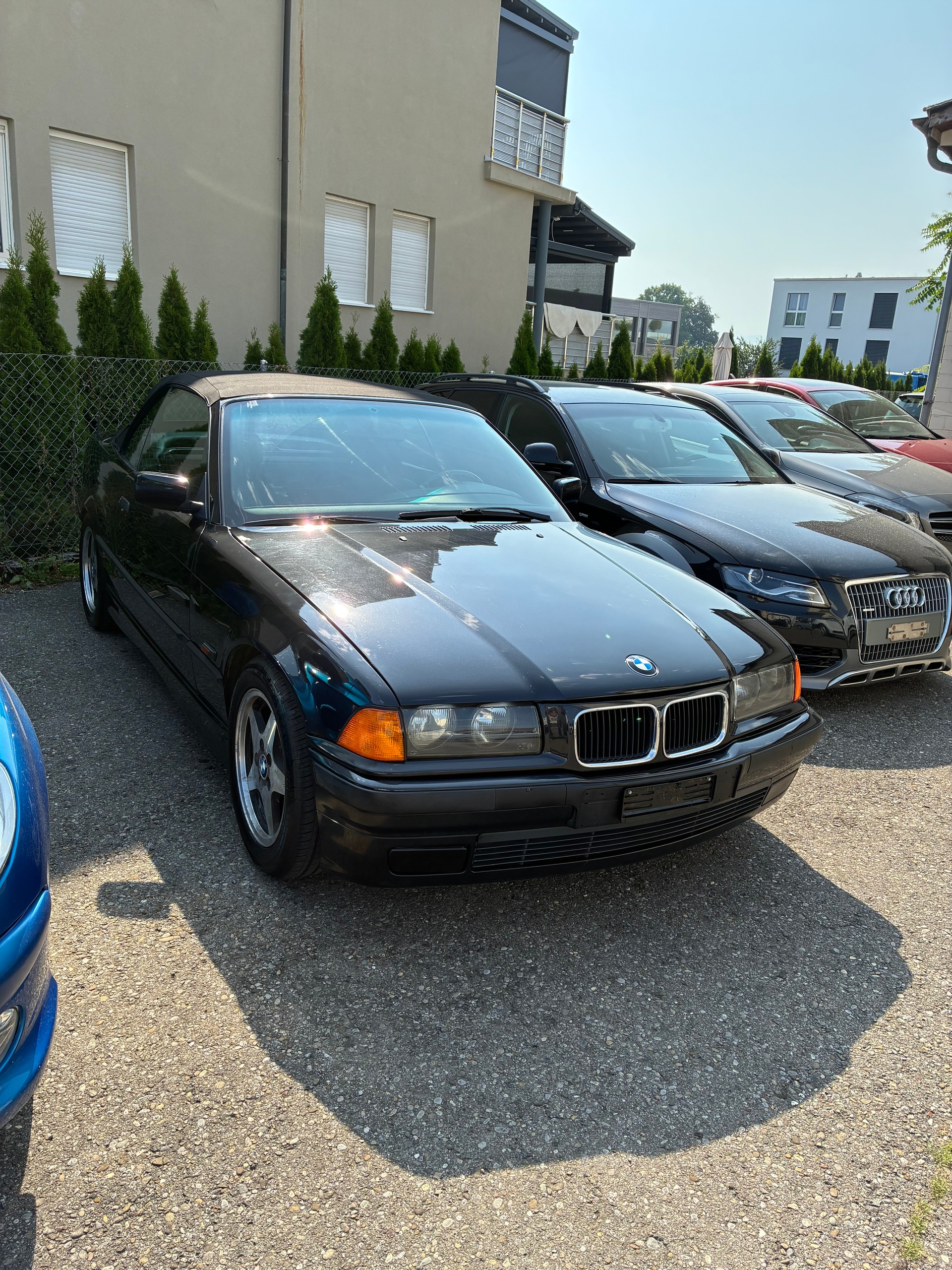 BMW 318i Cabrio-image-9