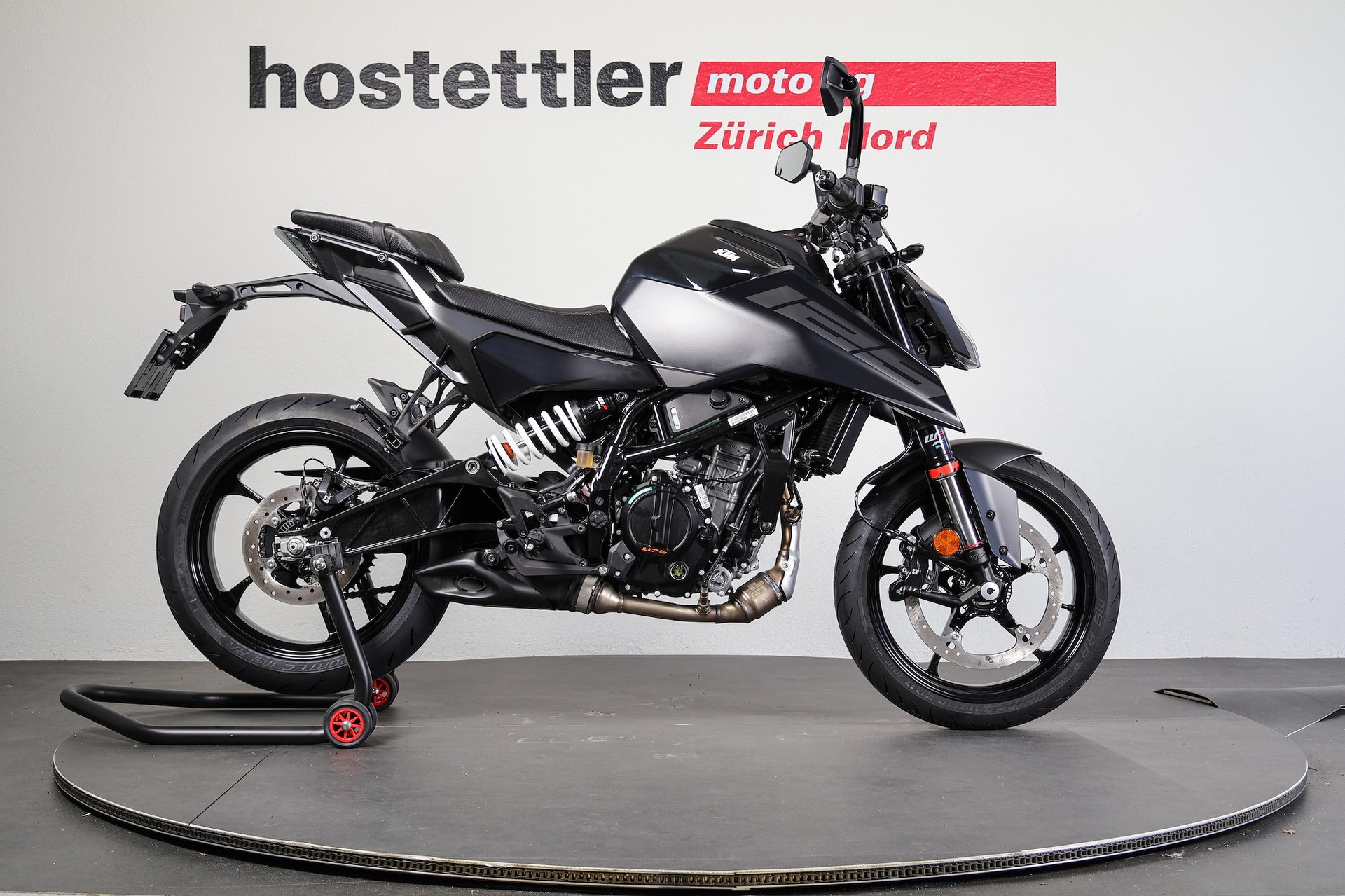 KTM 125 Duke-showroom-element-1