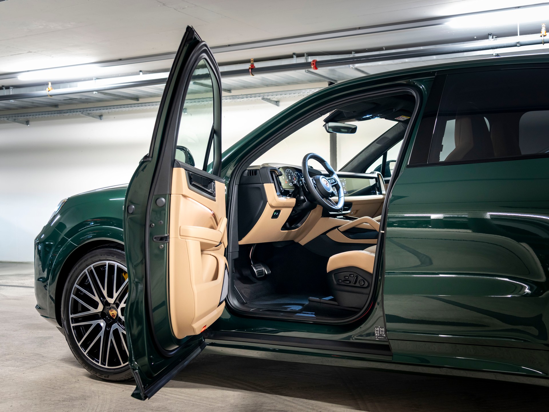 PORSCHE Cayenne GTS Tiptronic-image-26