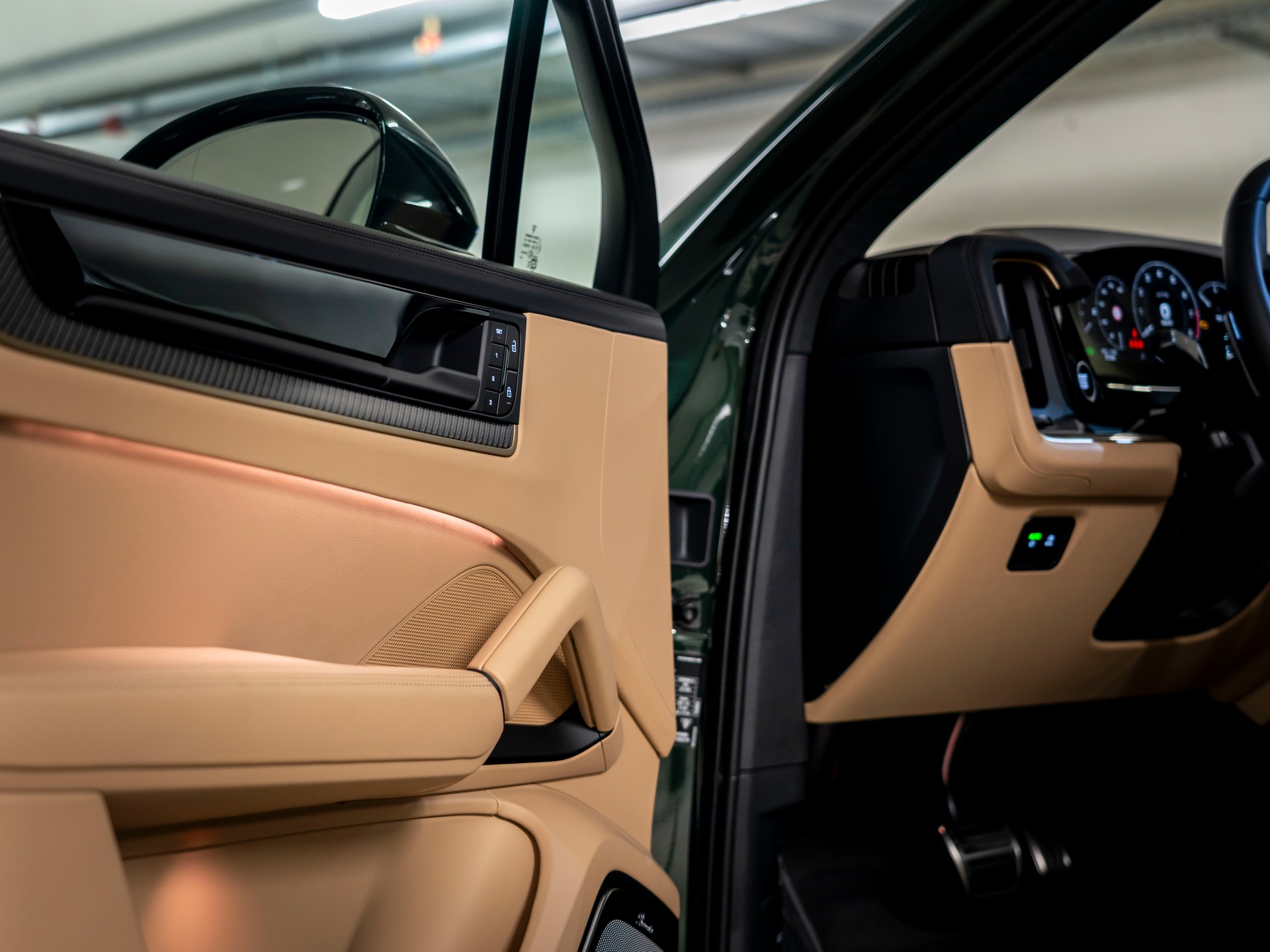 PORSCHE Cayenne GTS Tiptronic-image-16