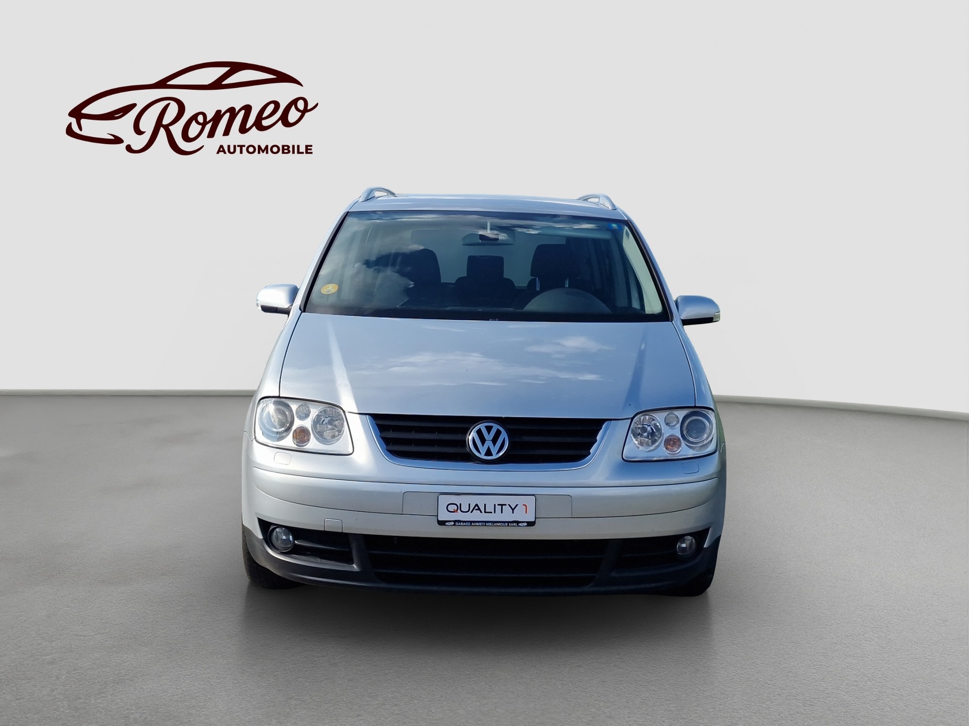 VW Touran 1.9 TDI Conceptline-image-1