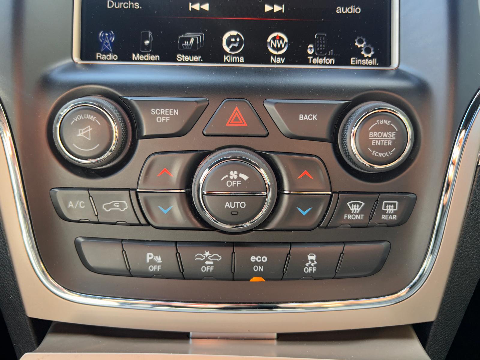 JEEP Grand Cherokee 3.0 CRD Summit Automatic-image-26