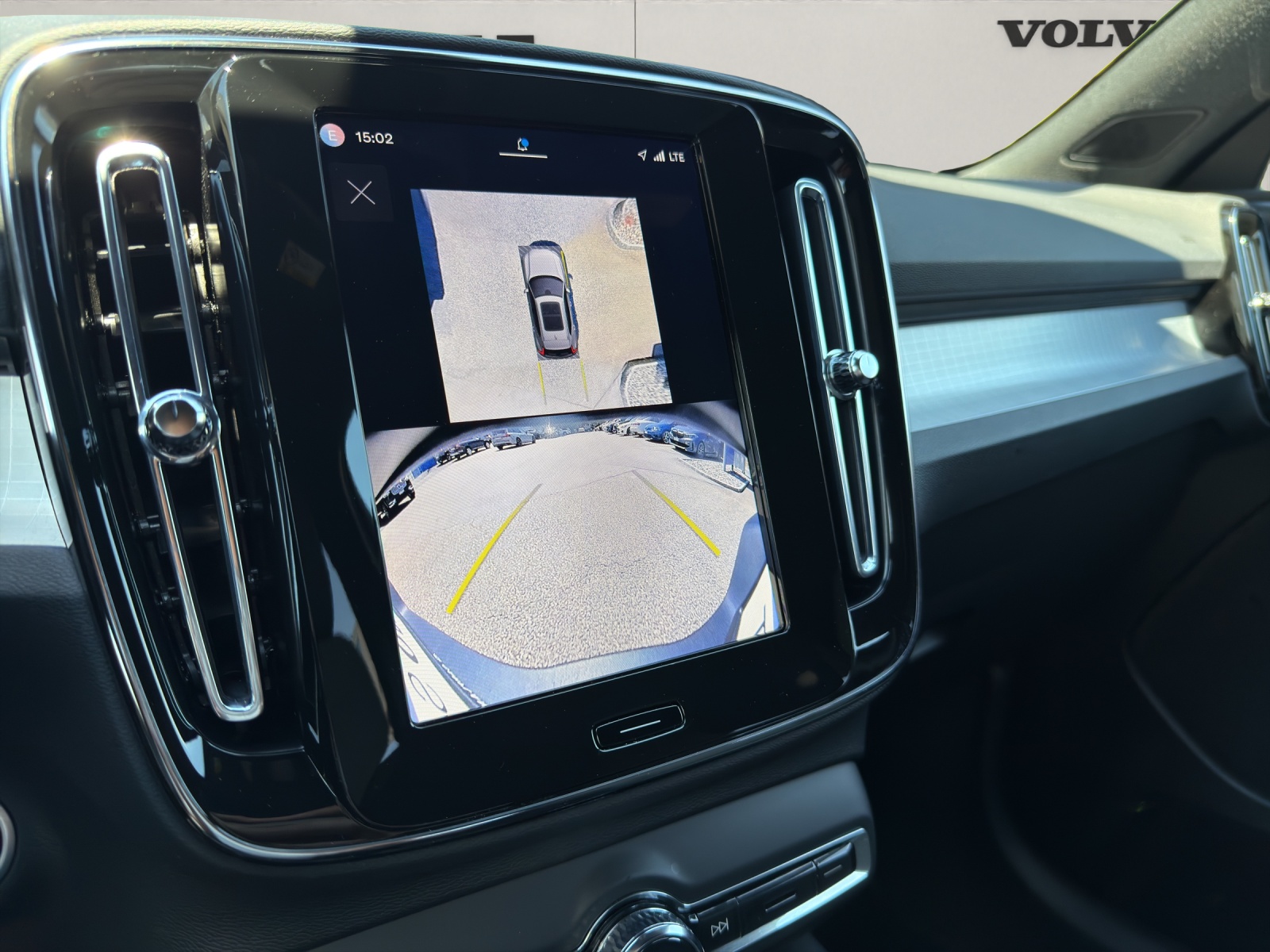 VOLVO XC40 2.0 B3 MH Core-image-14