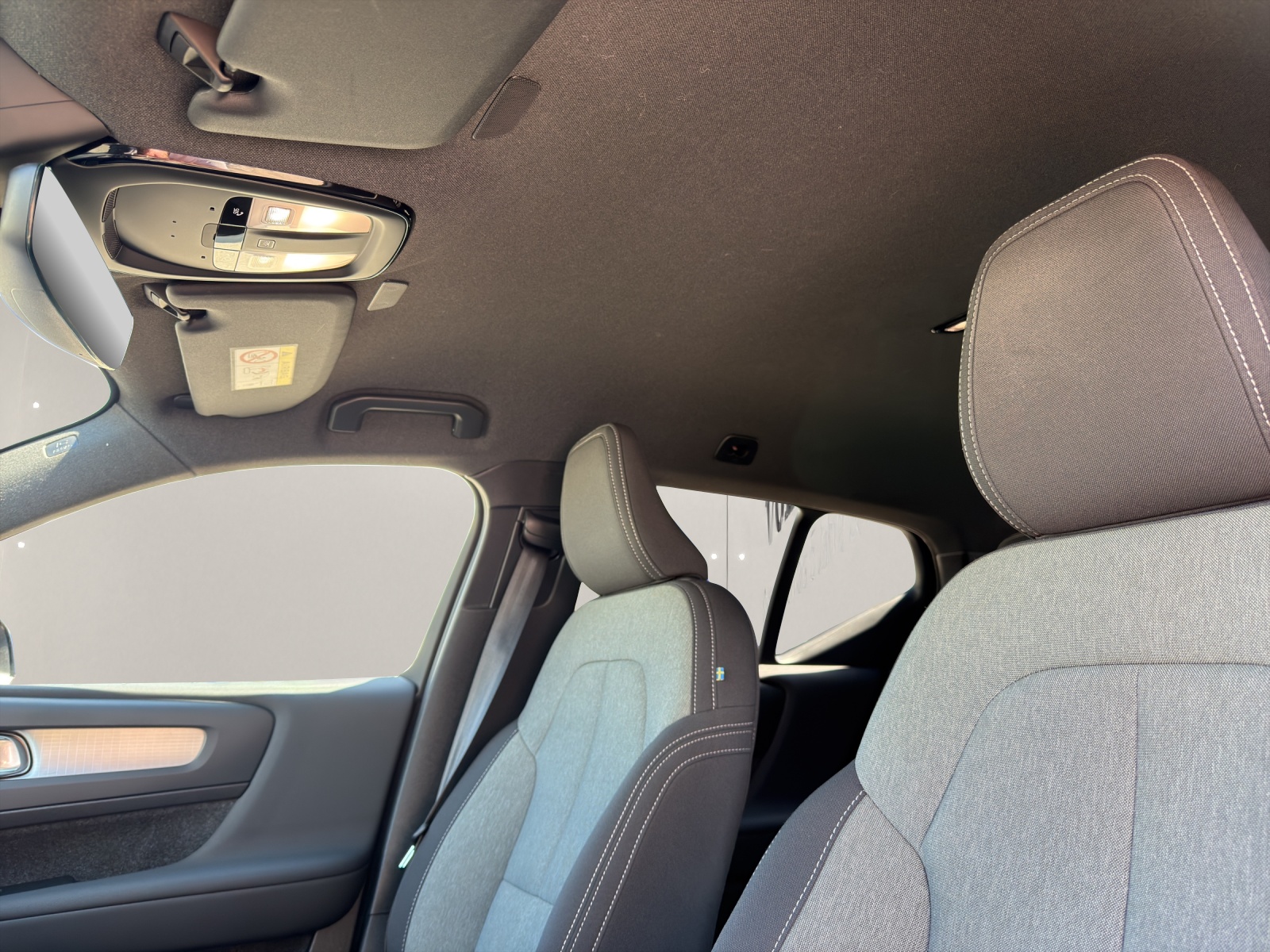 VOLVO XC40 2.0 B3 MH Core-image-10