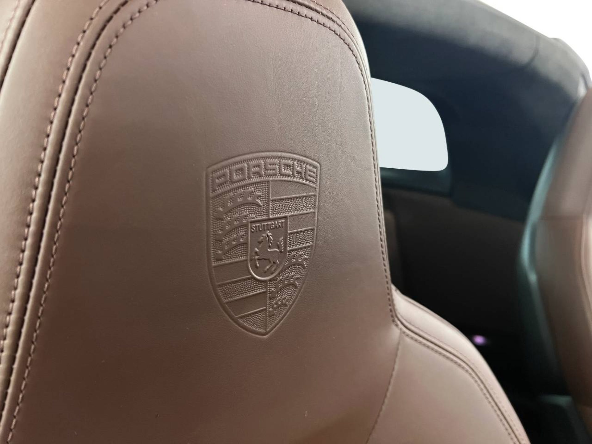 PORSCHE 911 Targa 4 GTS-image-21
