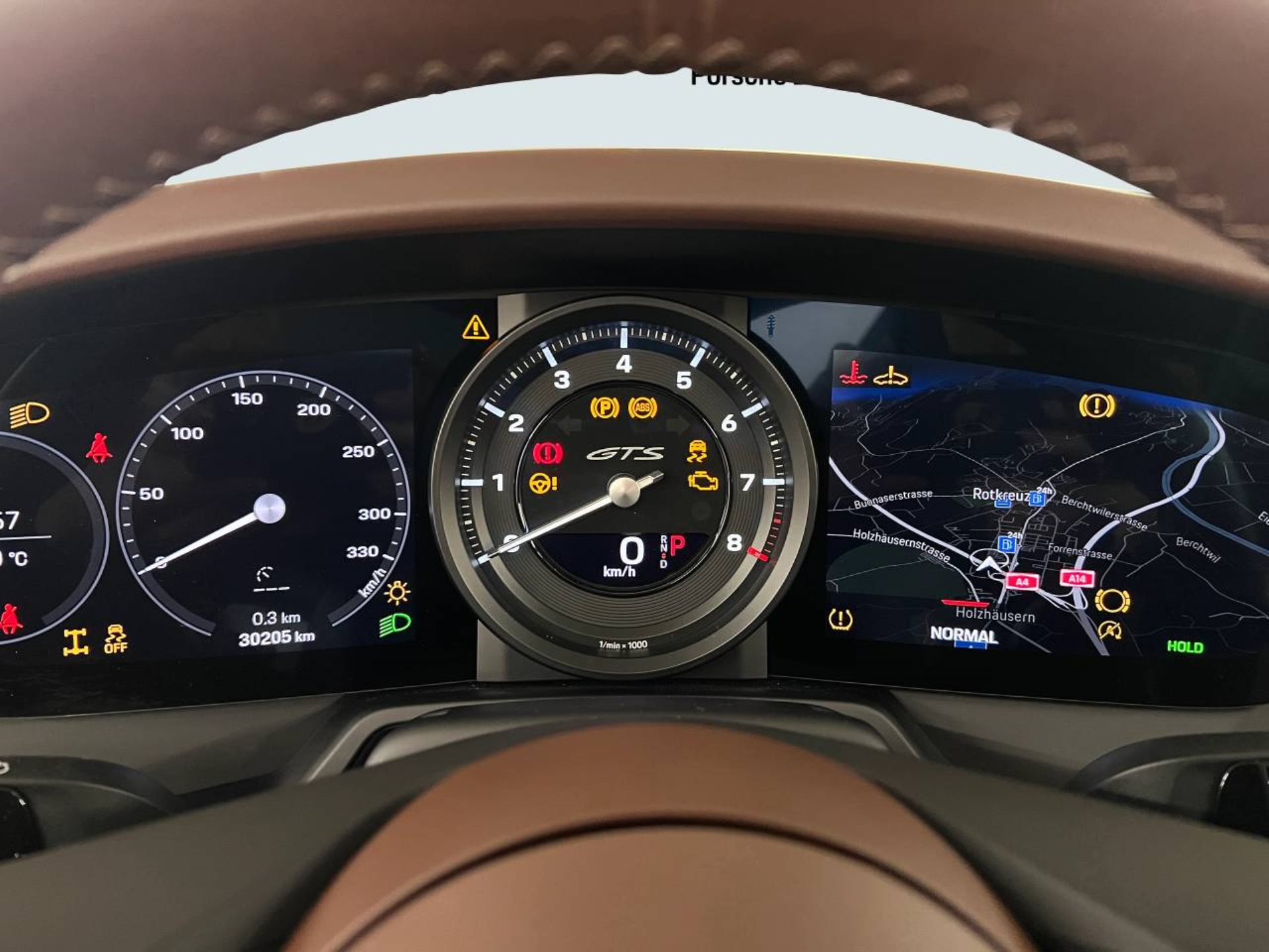 PORSCHE 911 Targa 4 GTS-image-26
